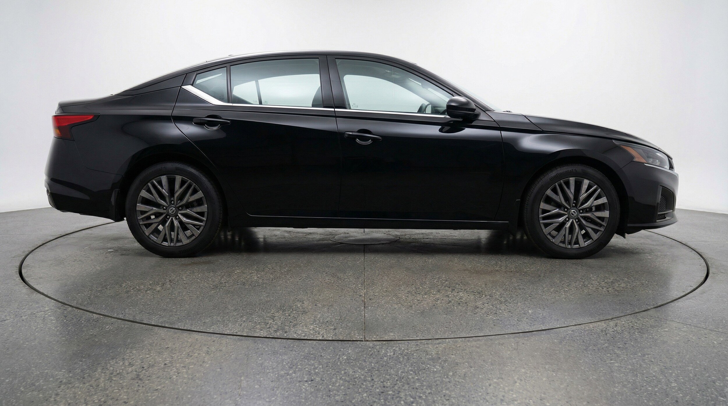 Thumbnail: 2025 Nissan Altima - 11