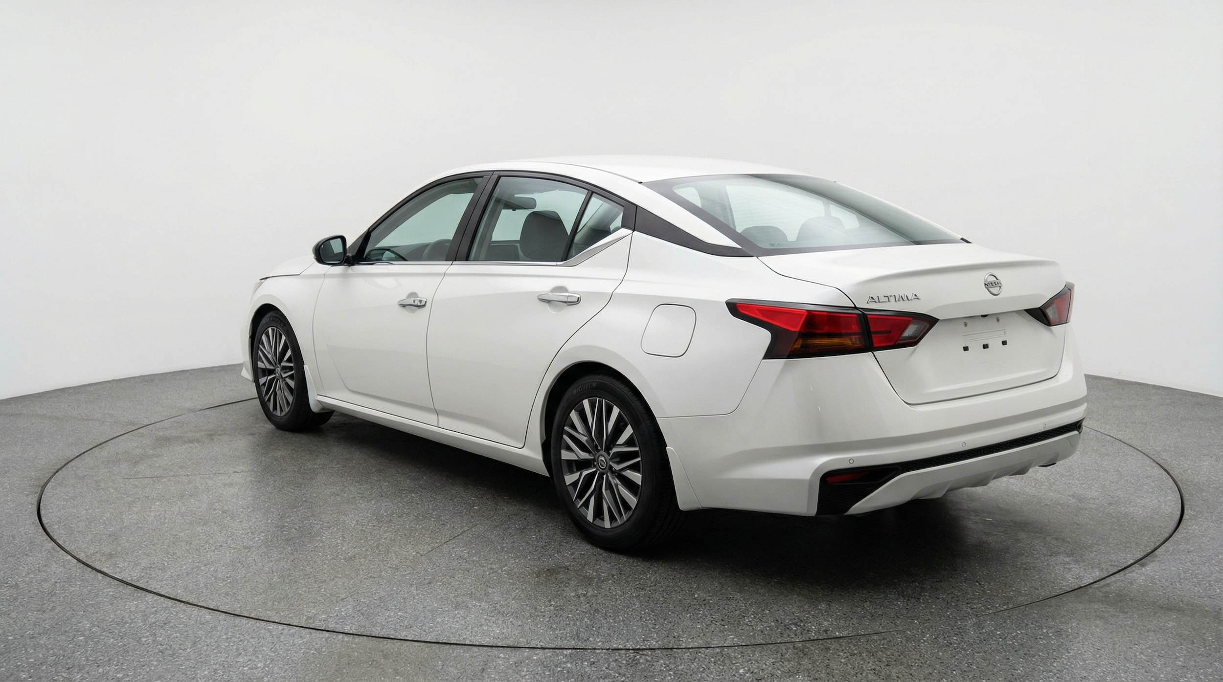 Thumbnail: 2025 Nissan Altima - 5