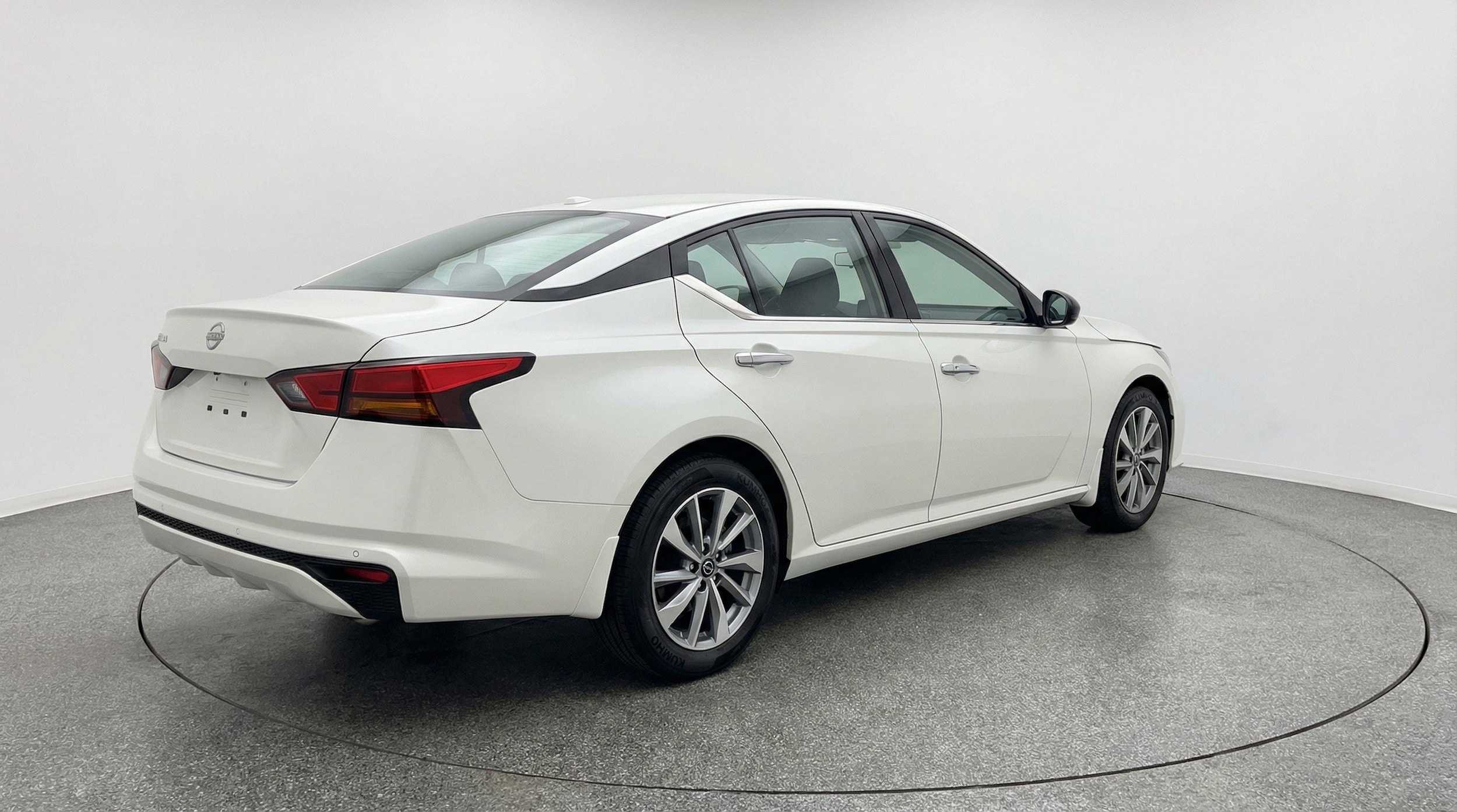 Thumbnail: 2025 Nissan Altima - 9