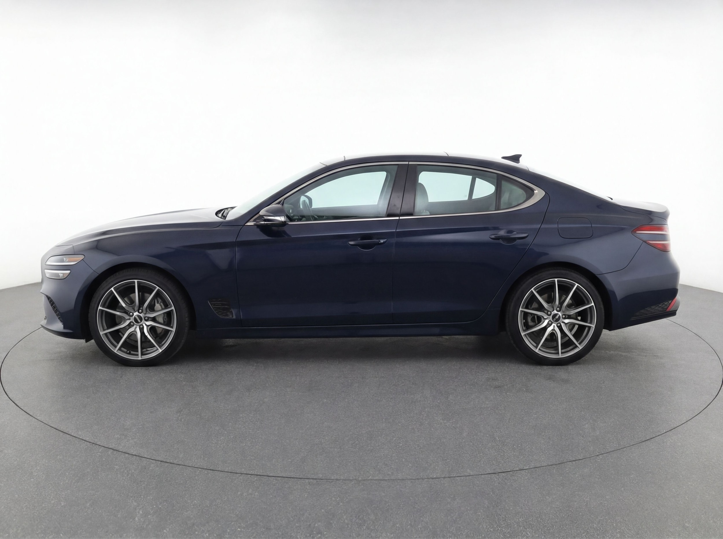 Thumbnail: 2024 Genesis G70 - 4