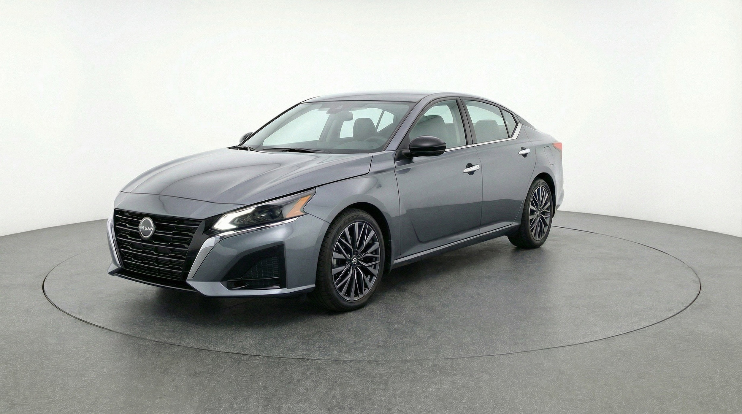 Thumbnail: 2025 Nissan Altima - 3