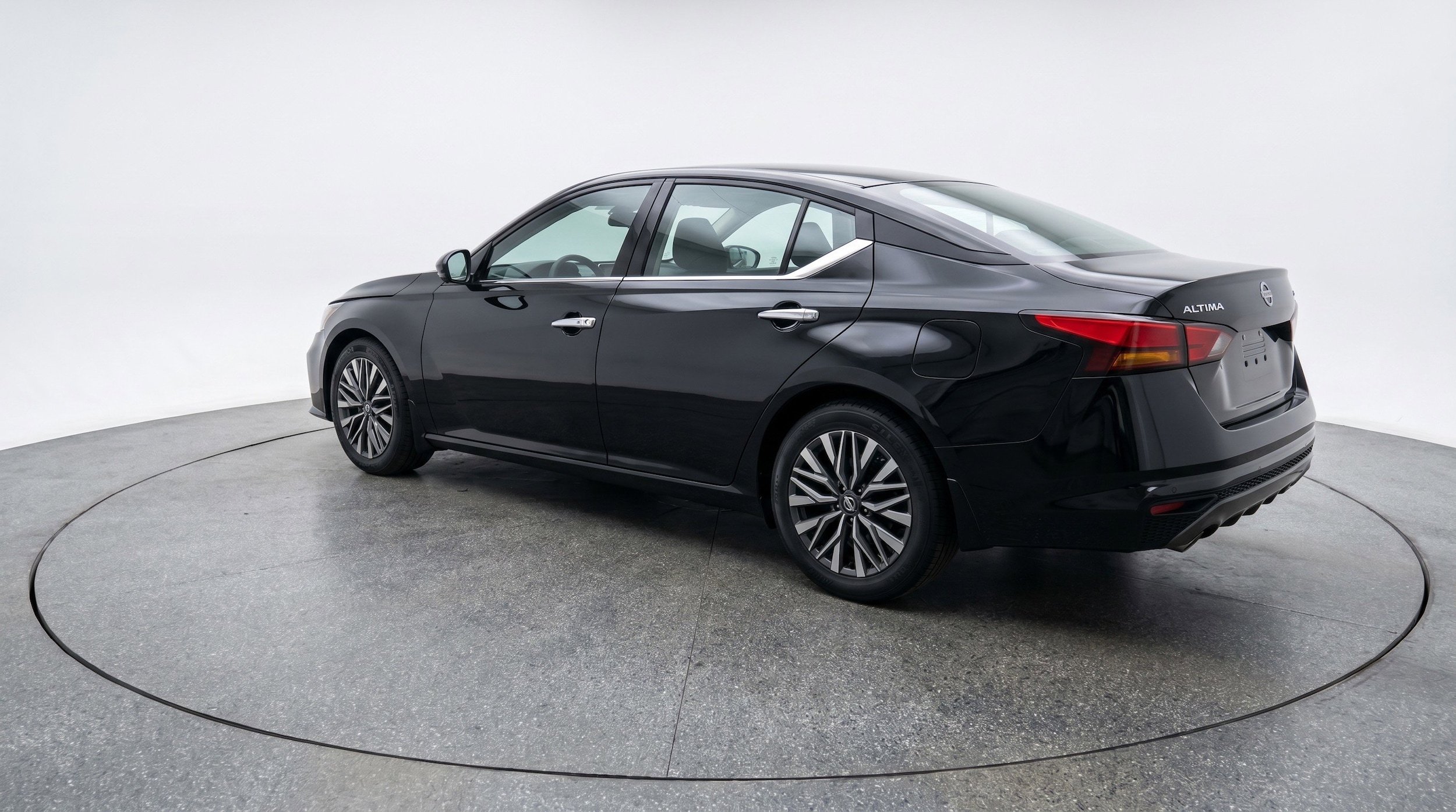 Thumbnail: 2025 Nissan Altima - 6