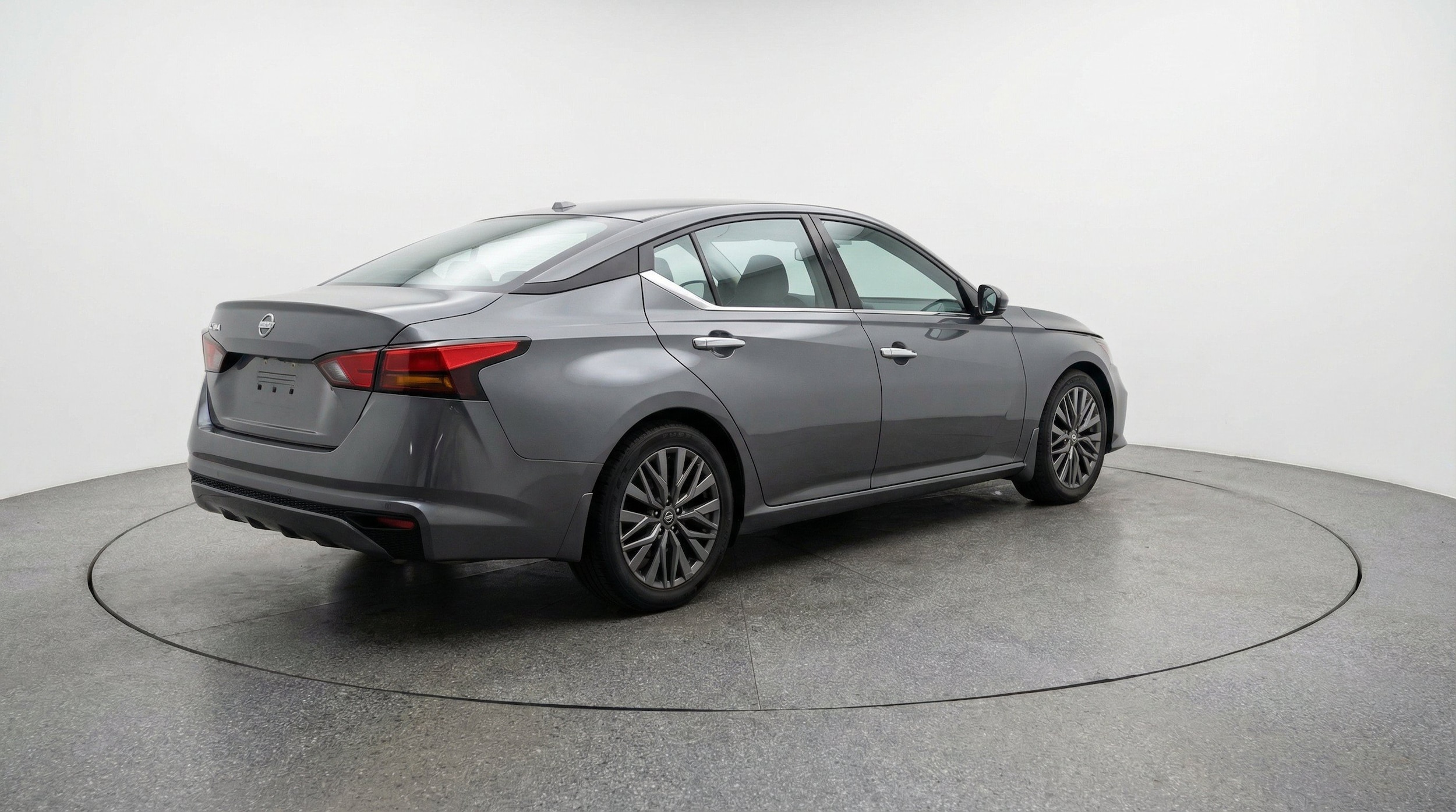 Thumbnail: 2025 Nissan Altima - 9