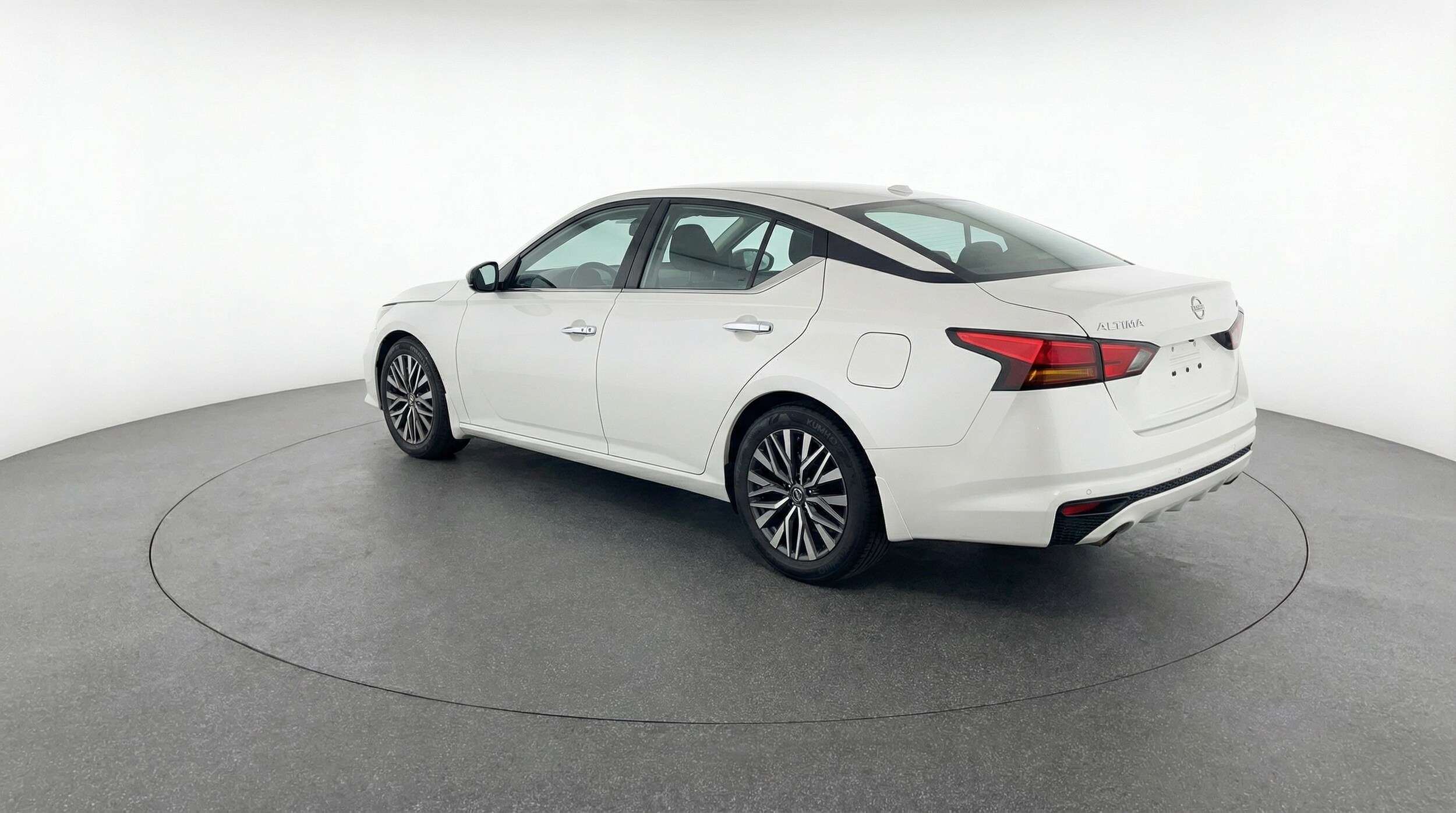 Thumbnail: 2025 Nissan Altima - 5