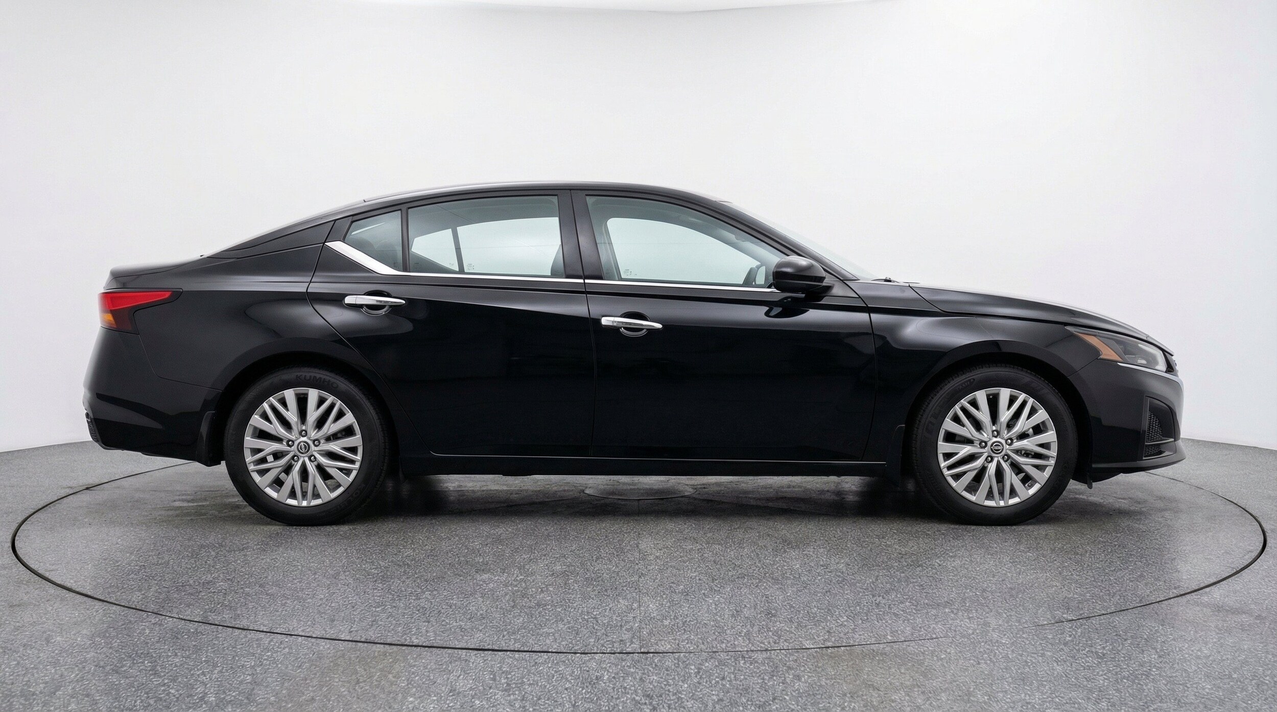Thumbnail: 2025 Nissan Altima - 11