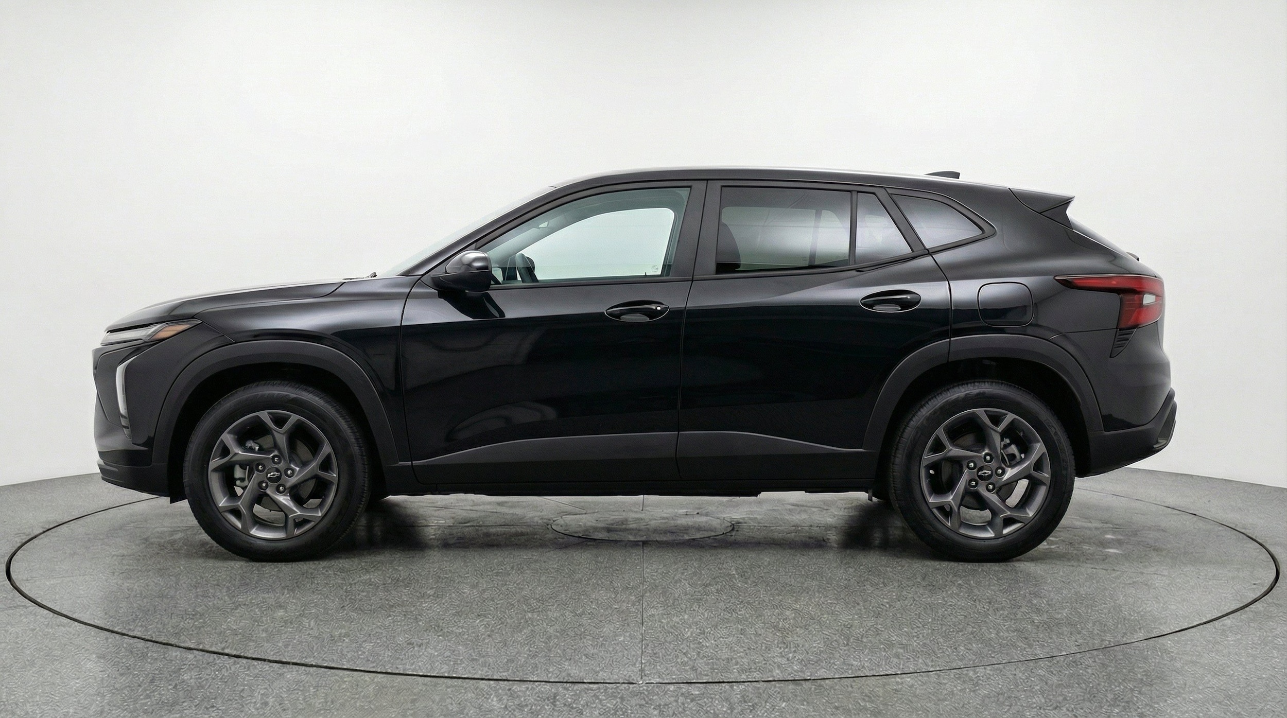 Thumbnail: 2025 Chevrolet Trax - 5