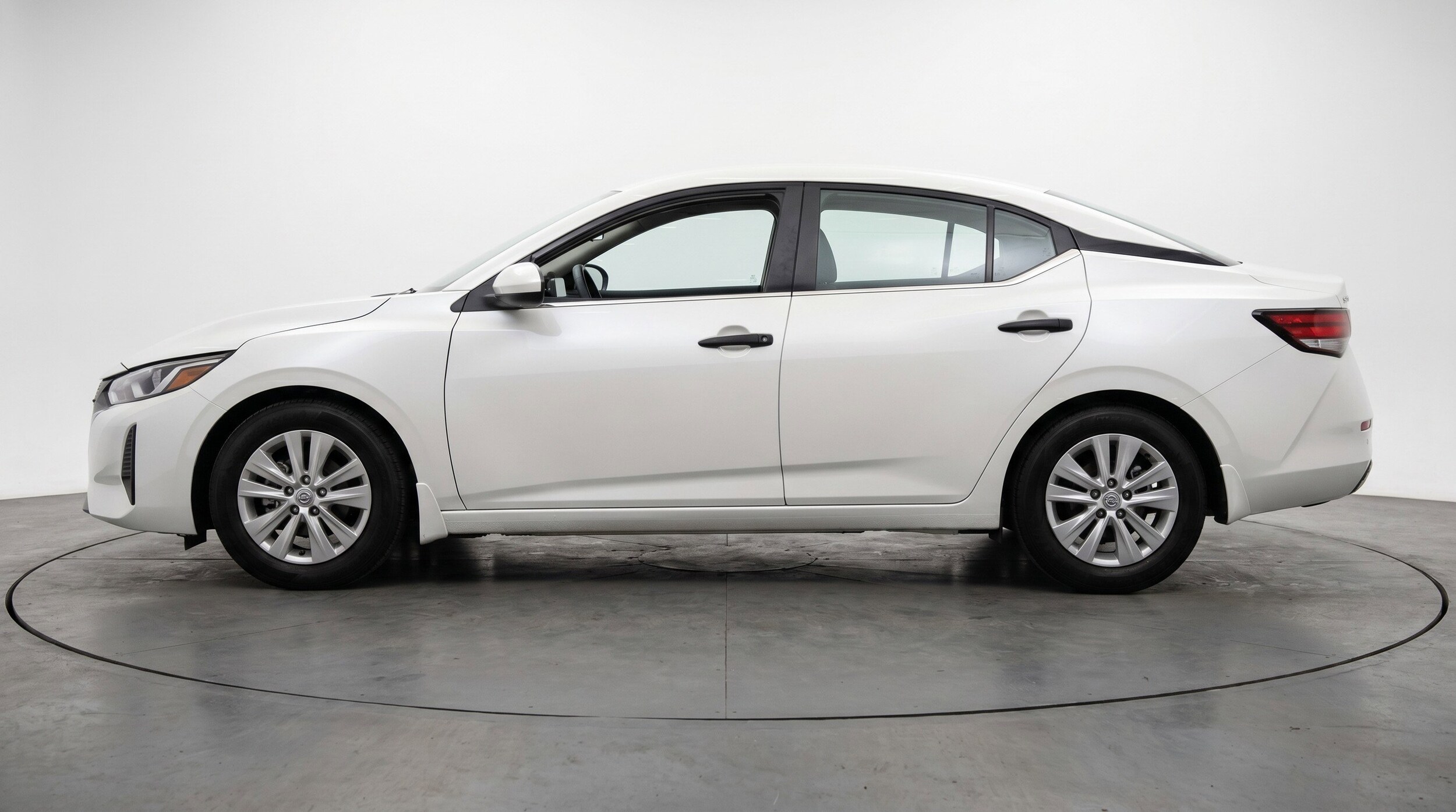 Thumbnail: 2025 Nissan Sentra - 5