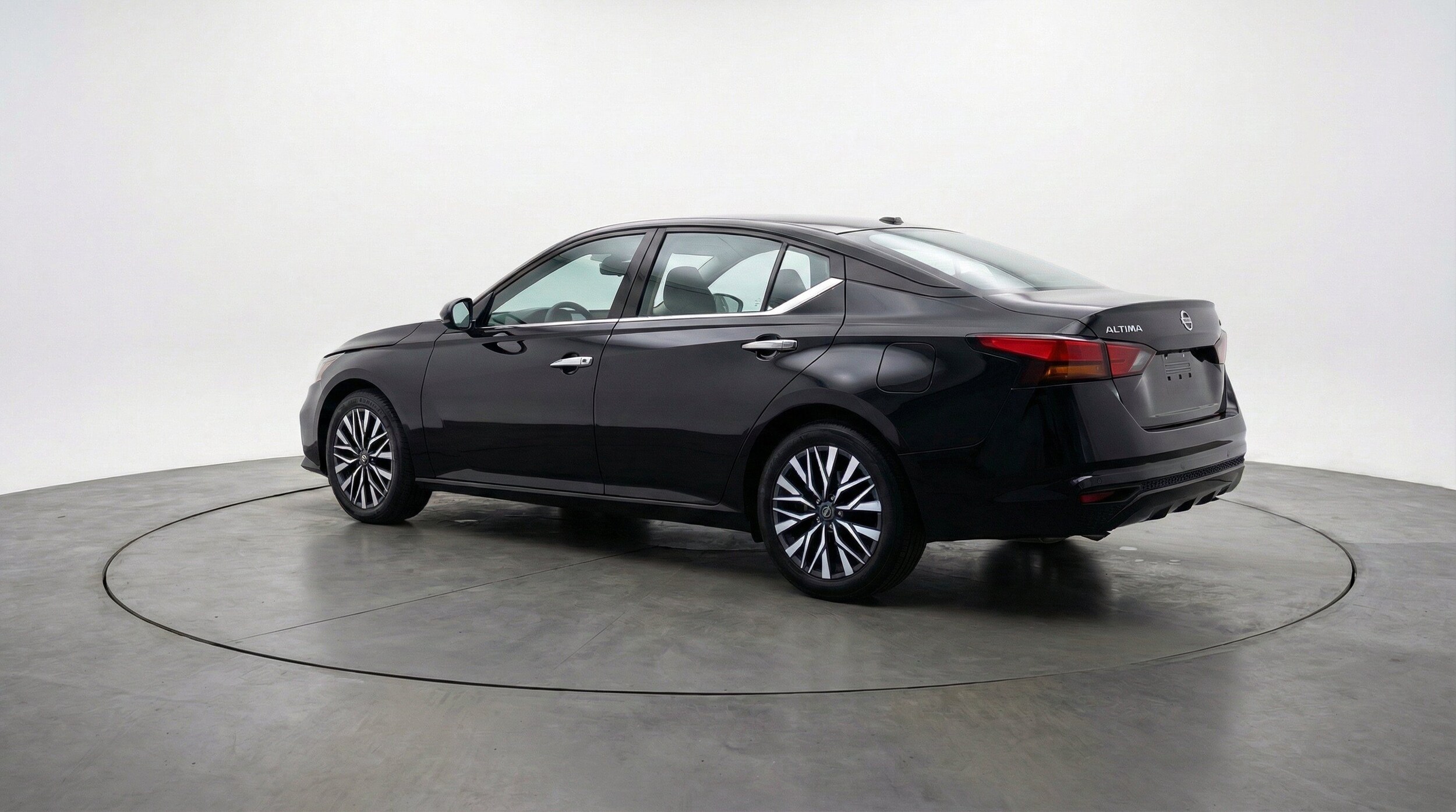Thumbnail: 2025 Nissan Altima - 6