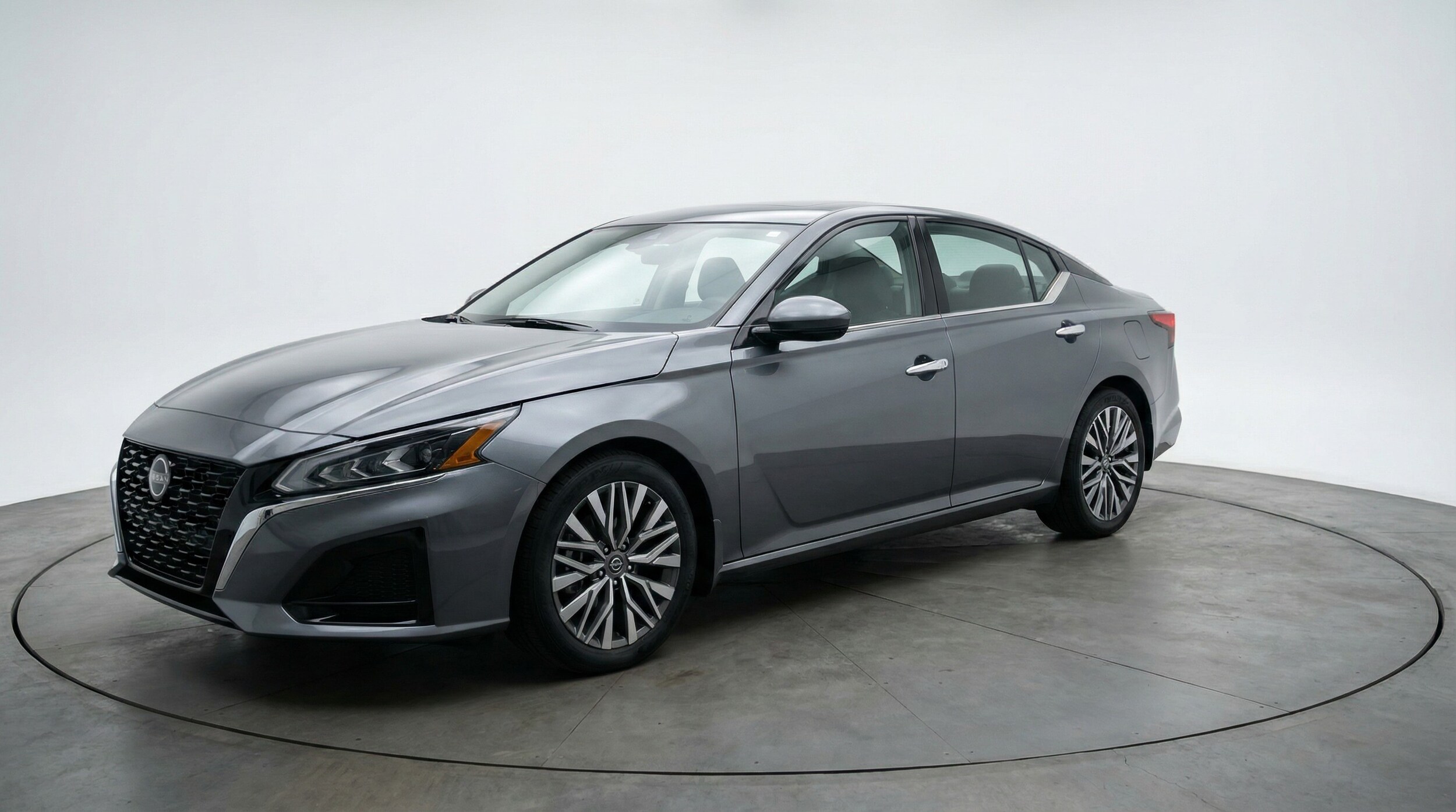 Thumbnail: 2025 Nissan Altima - 3