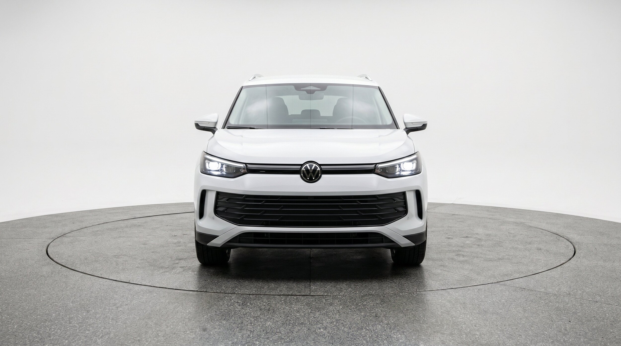 Thumbnail: 2026 Volkswagen Tiguan - 2