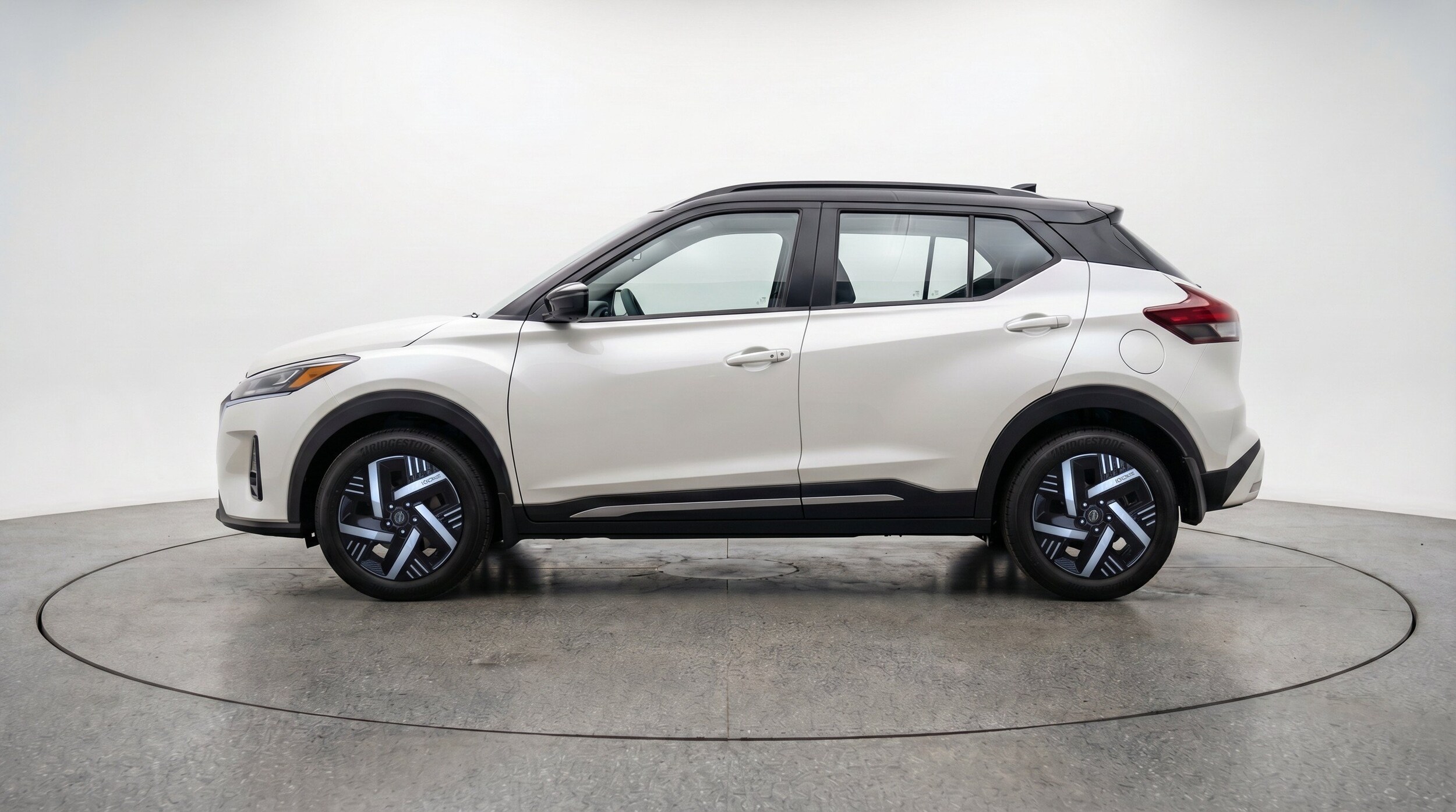 Thumbnail: 2026 Nissan Kicks - 5