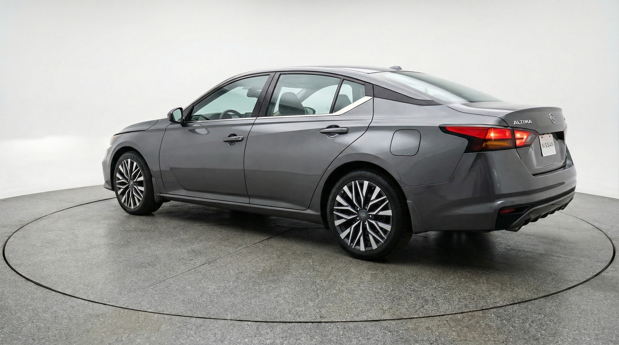 Thumbnail: 2025 Nissan Altima - 5