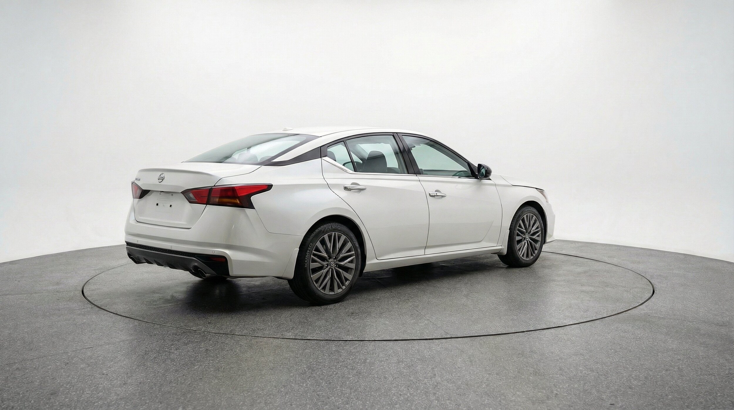 Thumbnail: 2025 Nissan Altima - 9