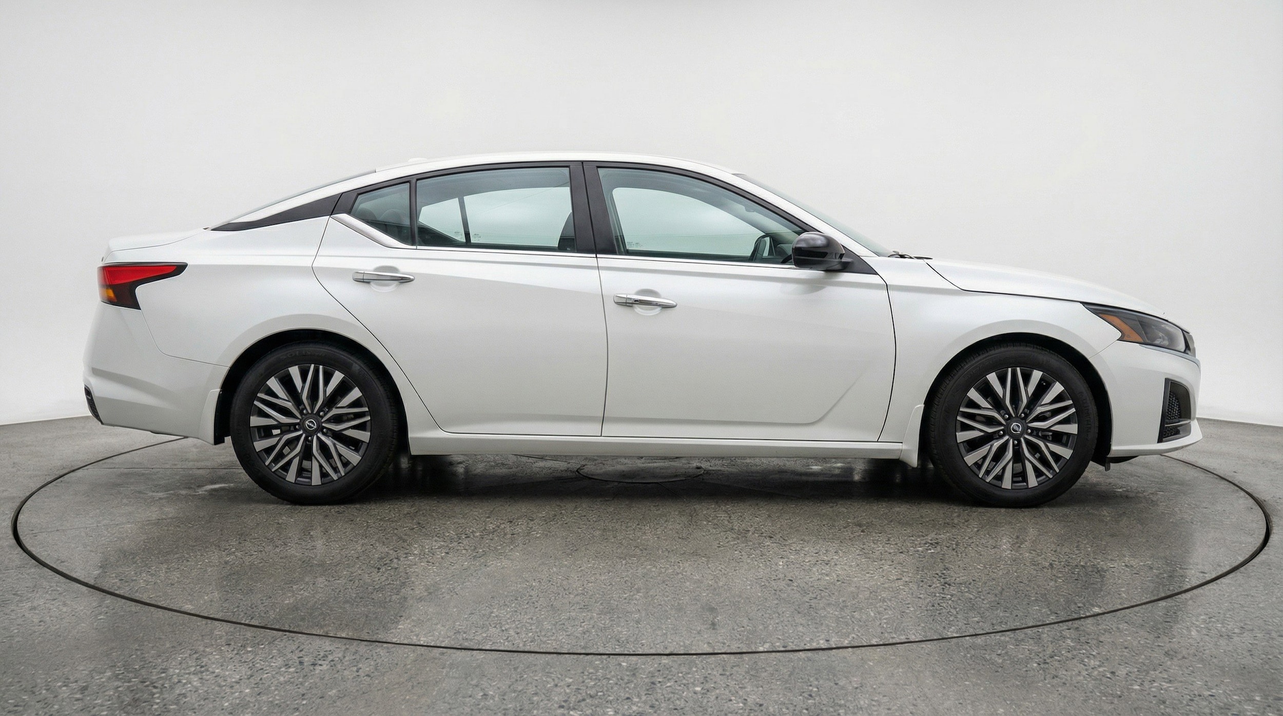 Thumbnail: 2025 Nissan Altima - 11