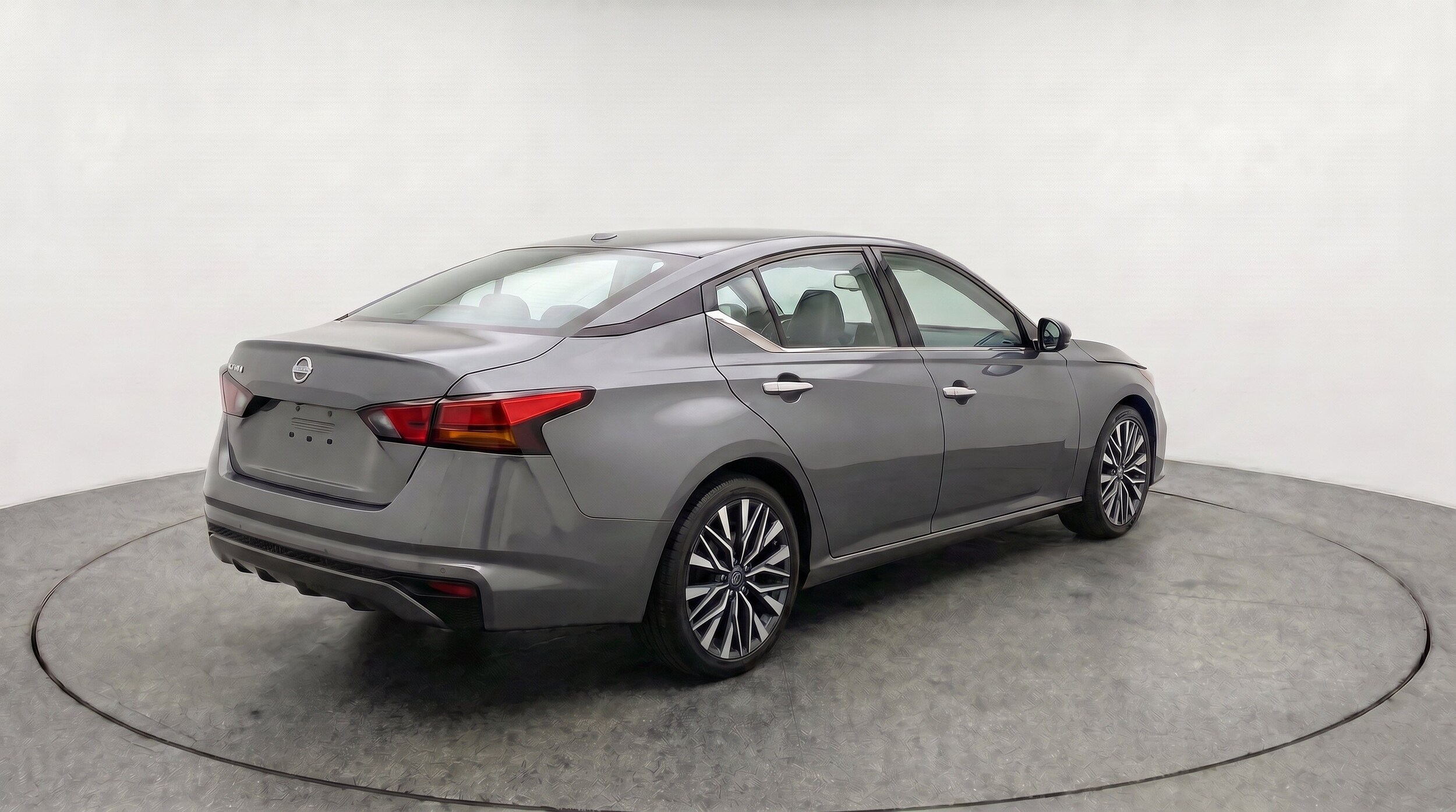 Thumbnail: 2025 Nissan Altima - 9