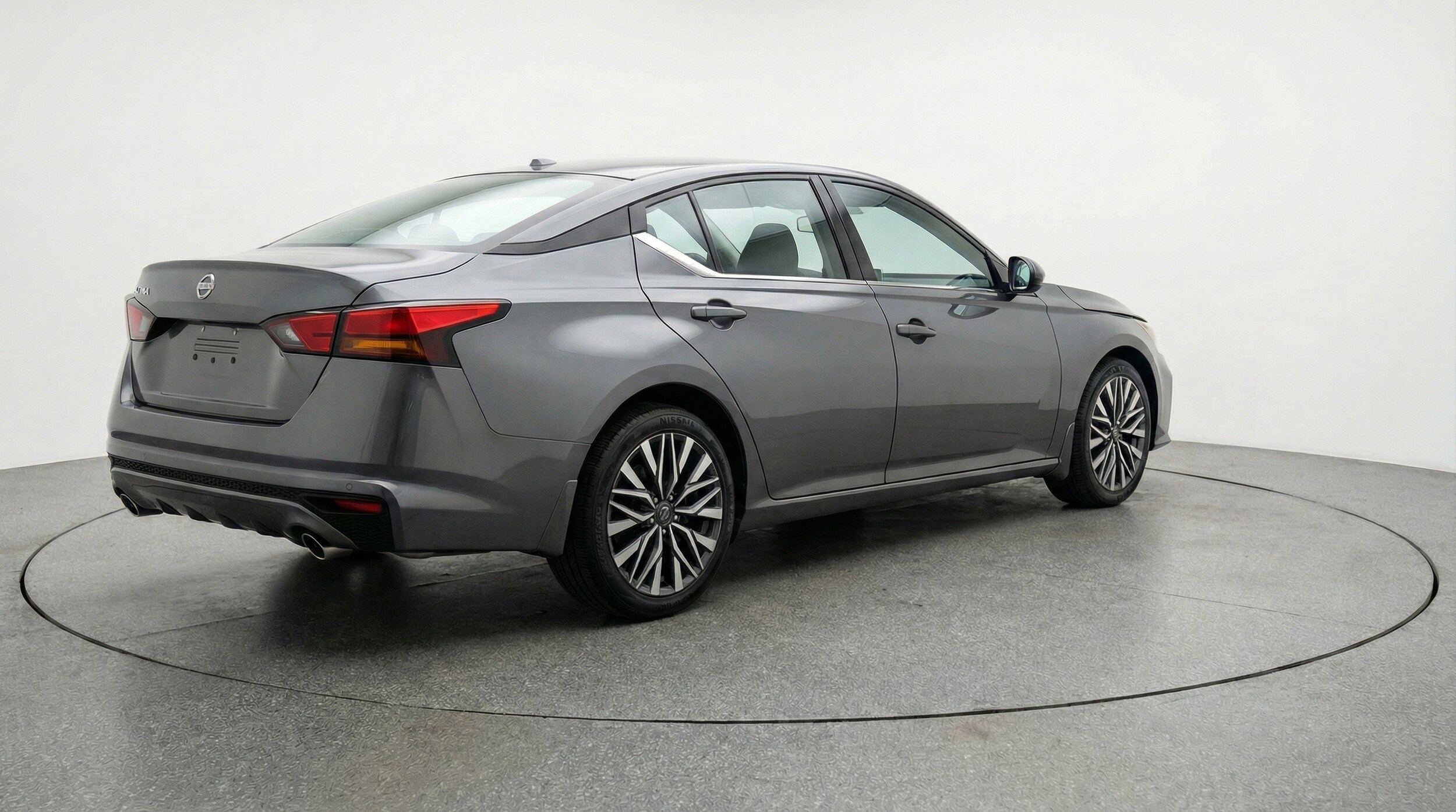 Thumbnail: 2025 Nissan Altima - 9