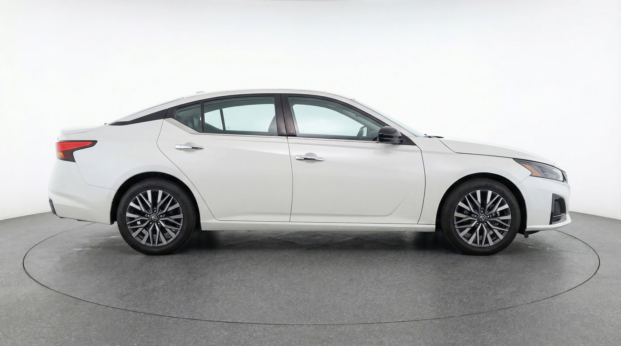 Thumbnail: 2025 Nissan Altima - 8