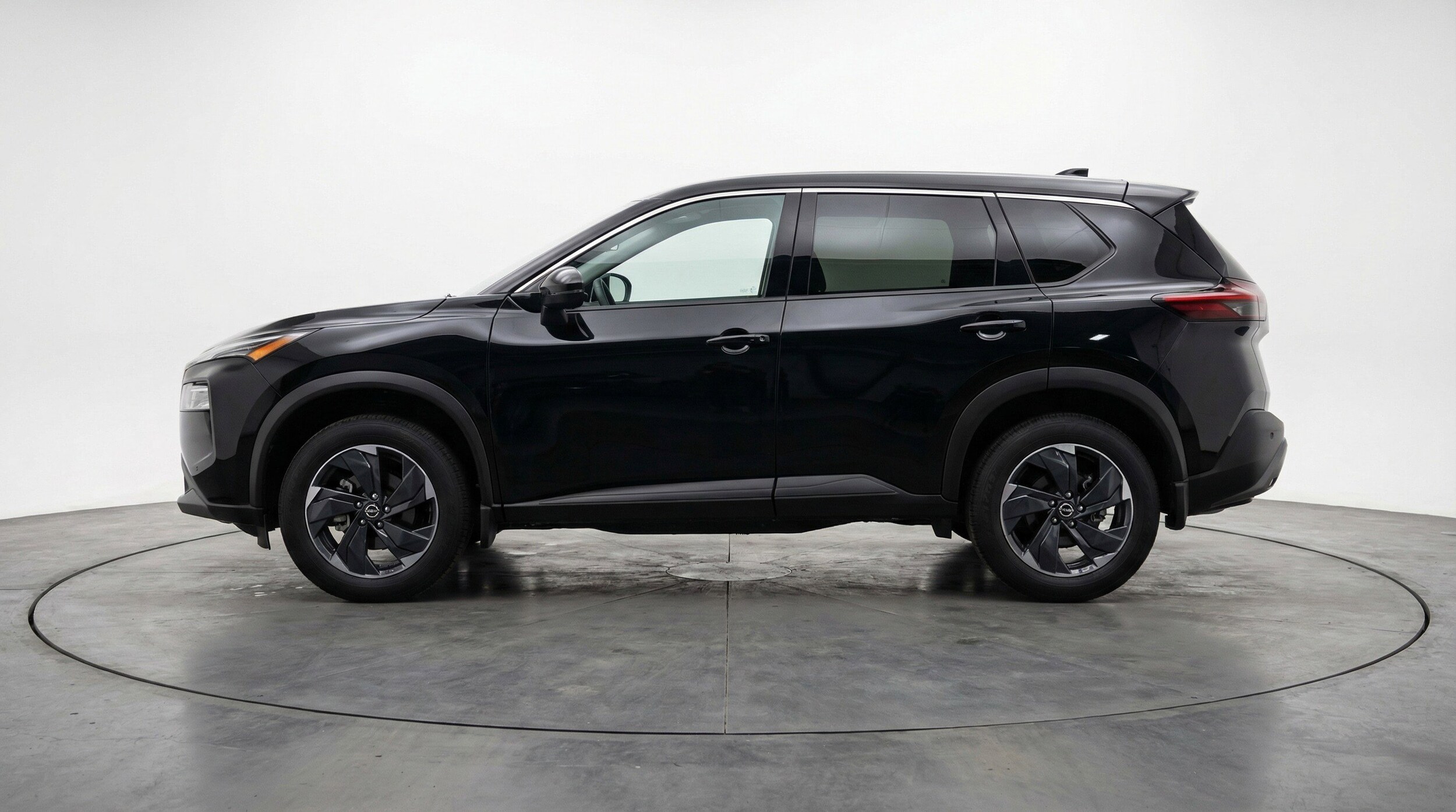 Thumbnail: 2025 Nissan Rogue - 5