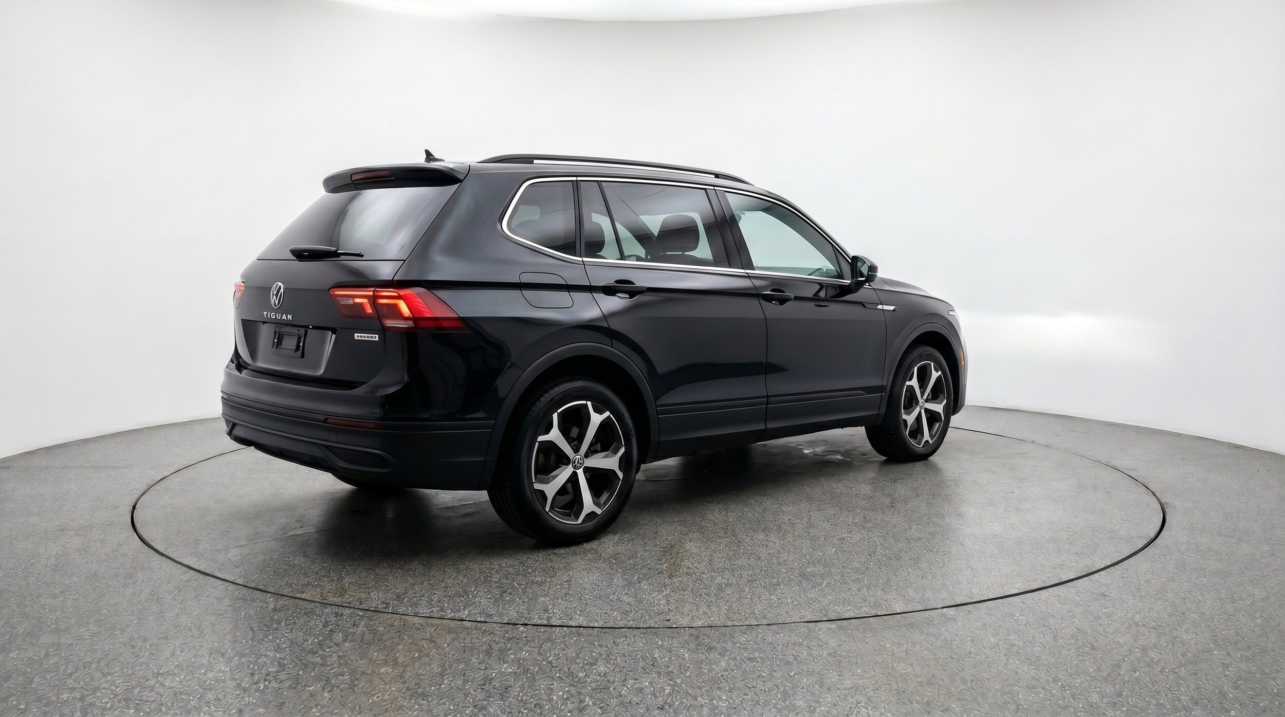 Thumbnail: 2026 Volkswagen Tiguan - 9