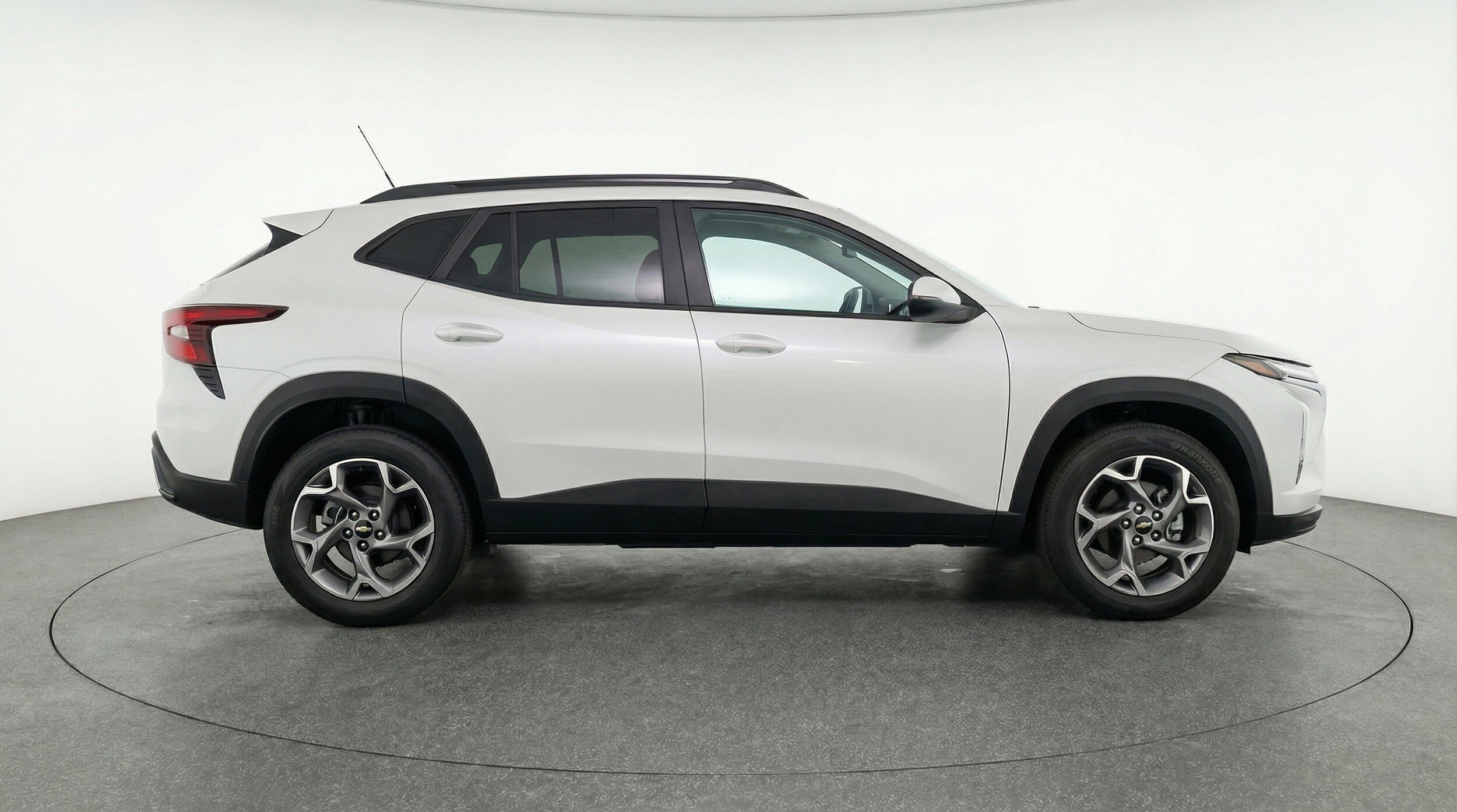 Thumbnail: 2025 Chevrolet Trax - 11