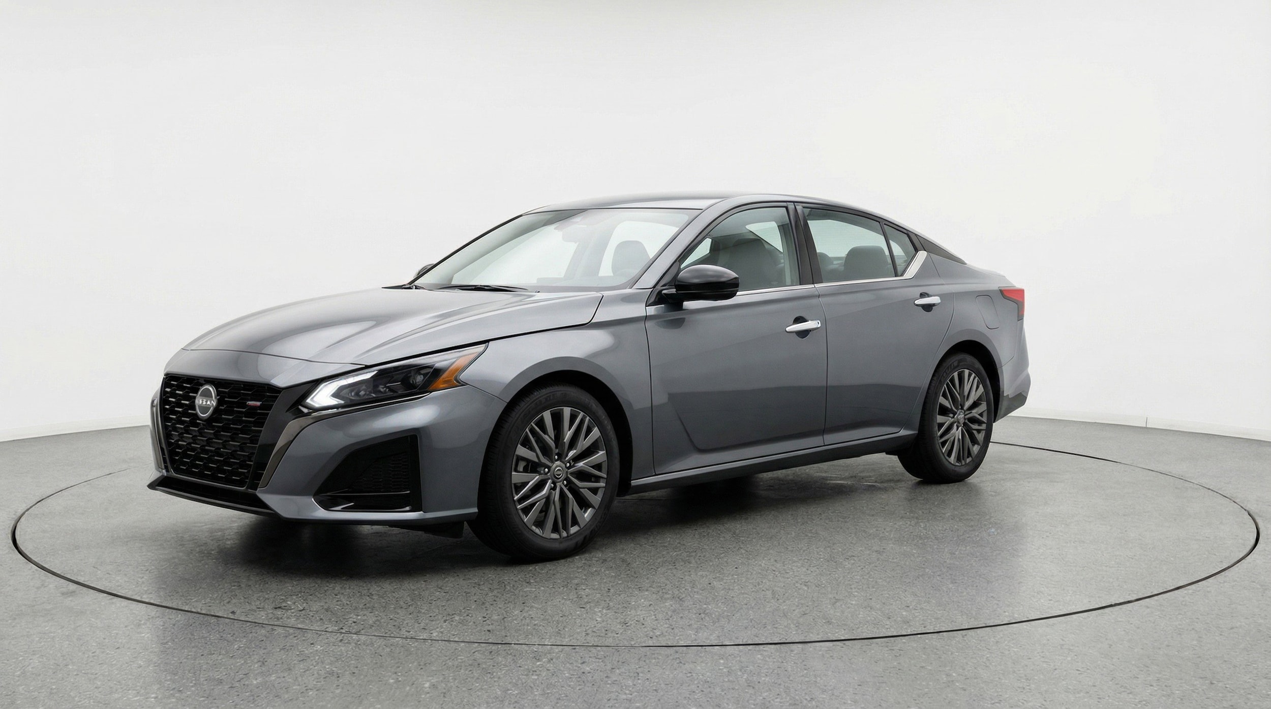 Thumbnail: 2025 Nissan Altima - 3