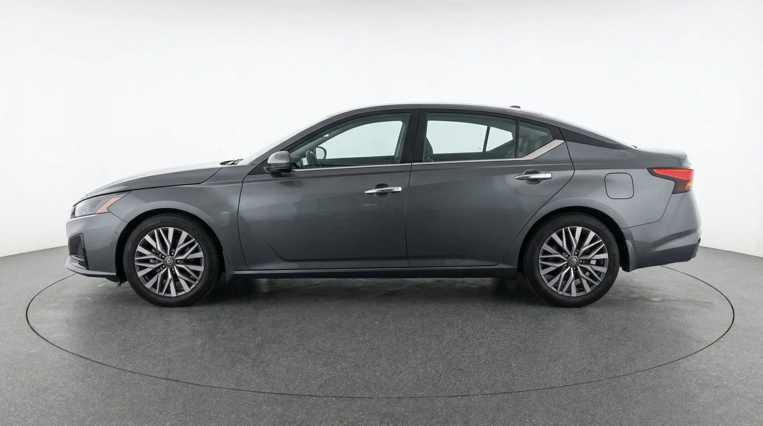 Thumbnail: 2025 Nissan Altima - 5