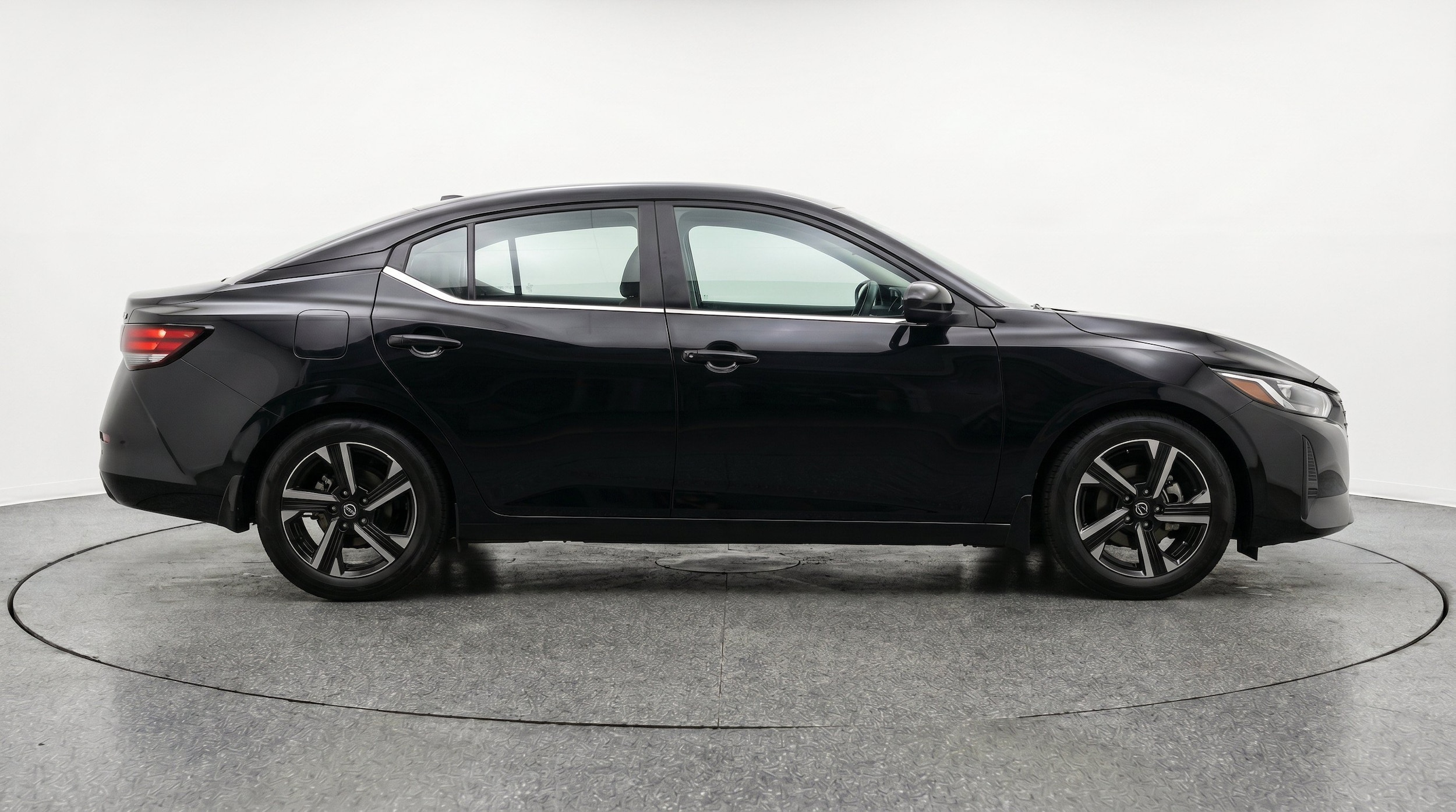 Thumbnail: 2025 Nissan Sentra - 10