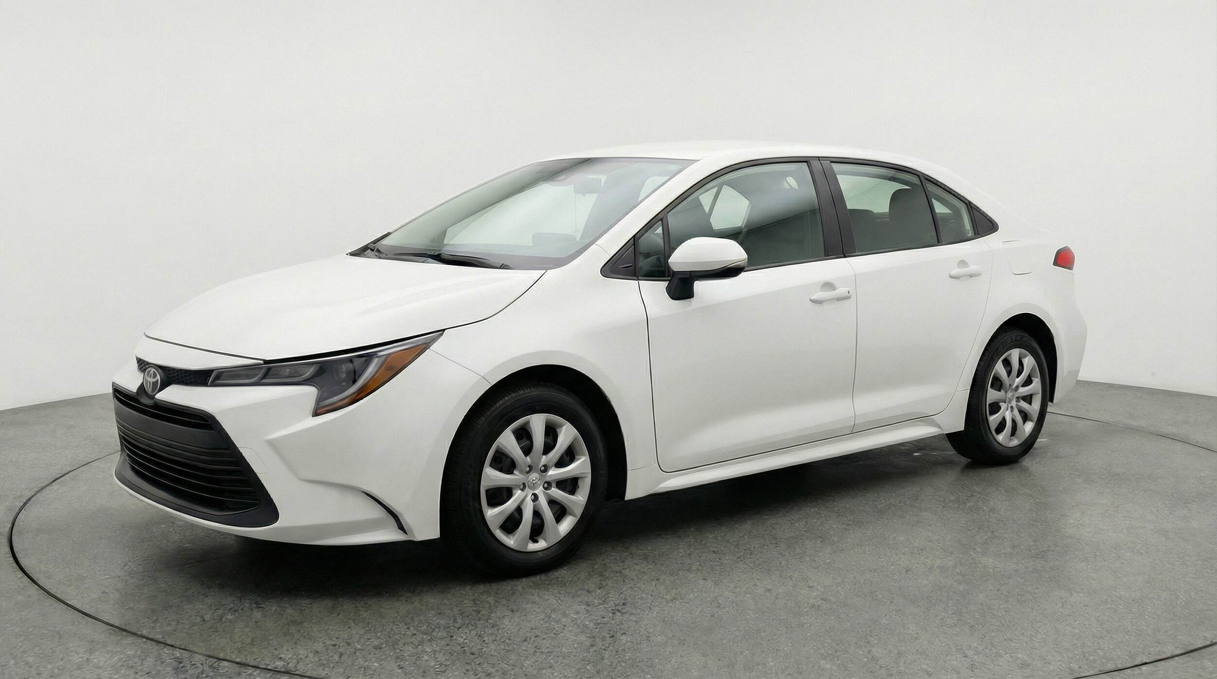 Thumbnail: 2025 Toyota Corolla - 3