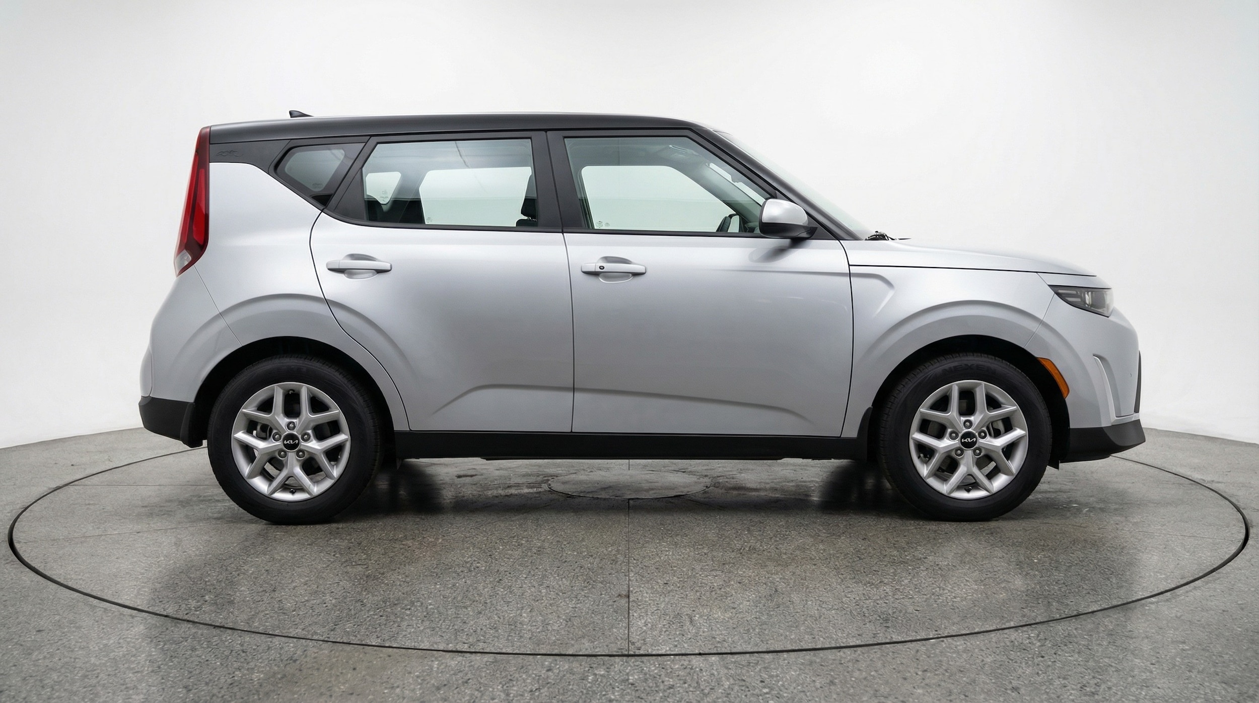 Thumbnail: 2025 Kia Soul - 8