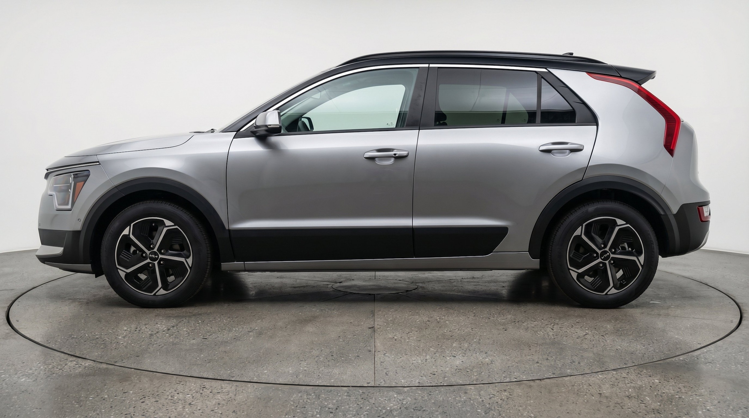 Thumbnail: 2026 Kia Niro - 5
