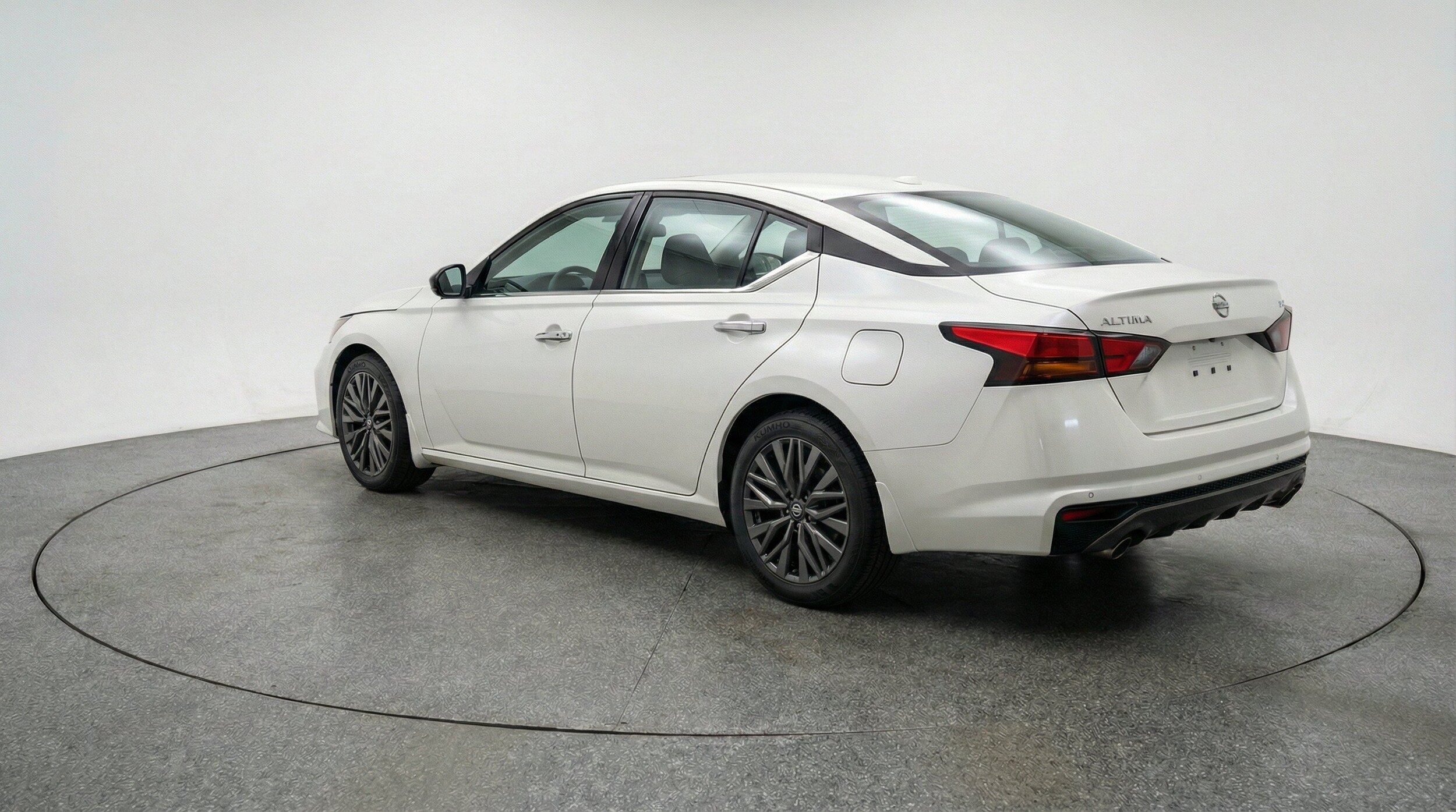 Thumbnail: 2025 Nissan Altima - 6