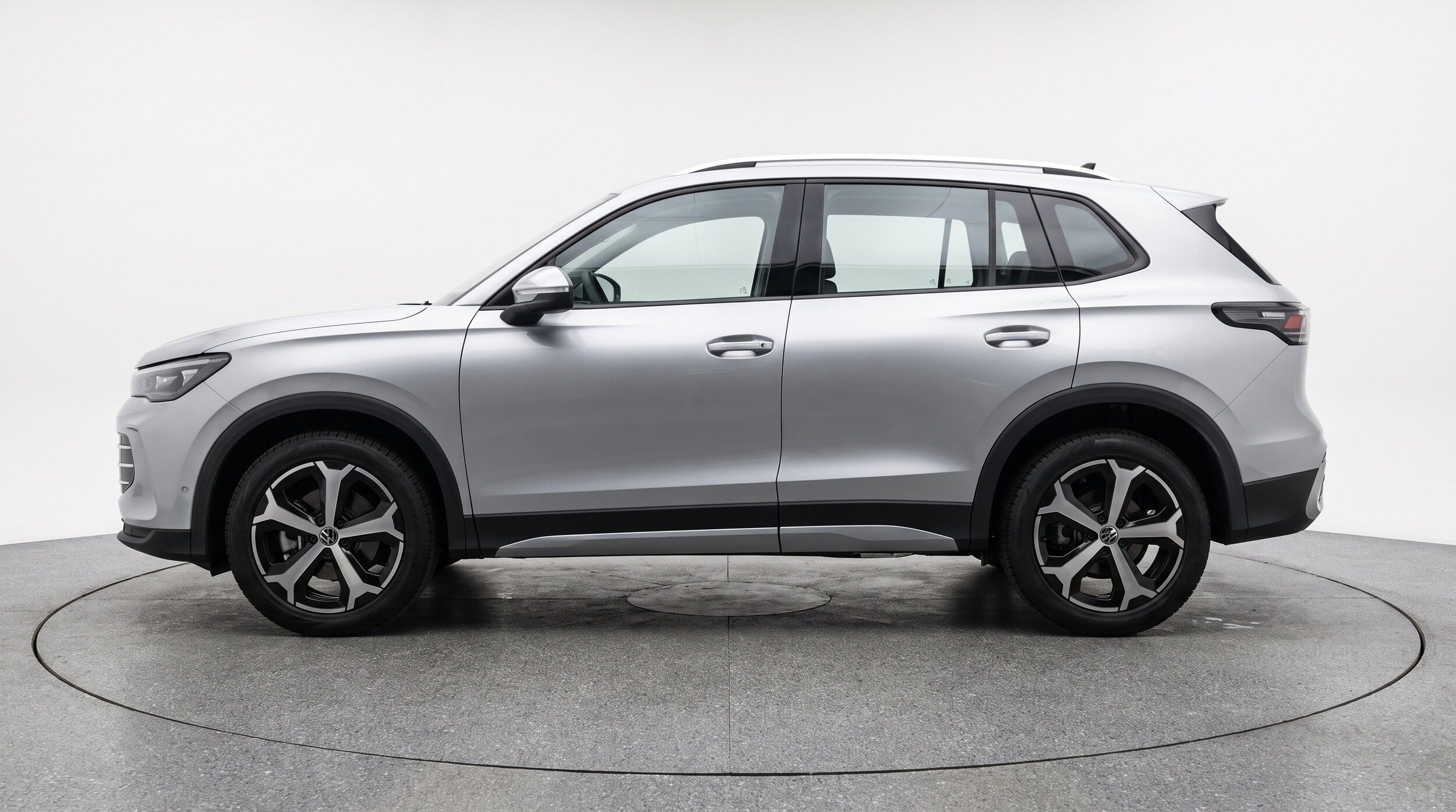 Thumbnail: 2026 Volkswagen Tiguan - 5