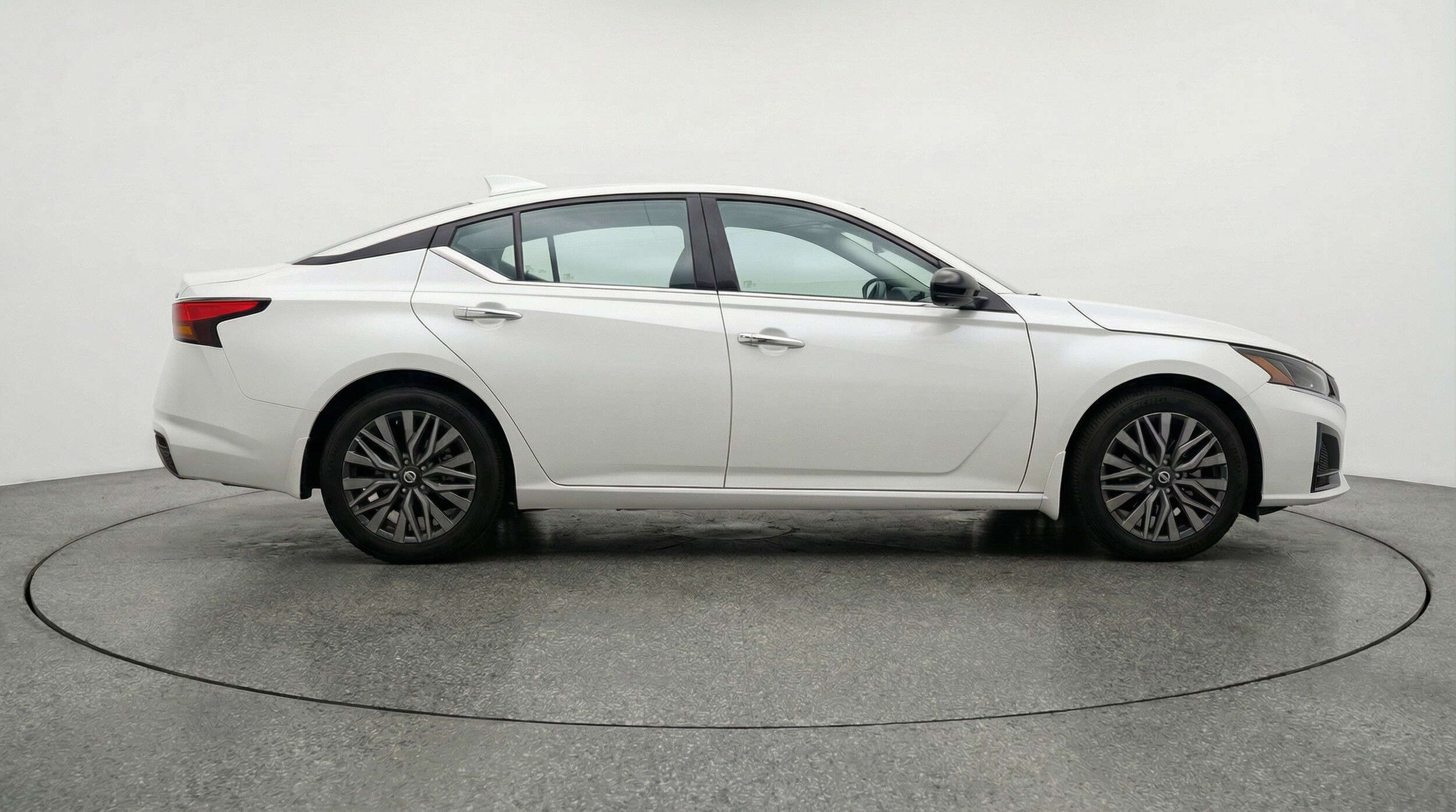 Thumbnail: 2025 Nissan Altima - 11