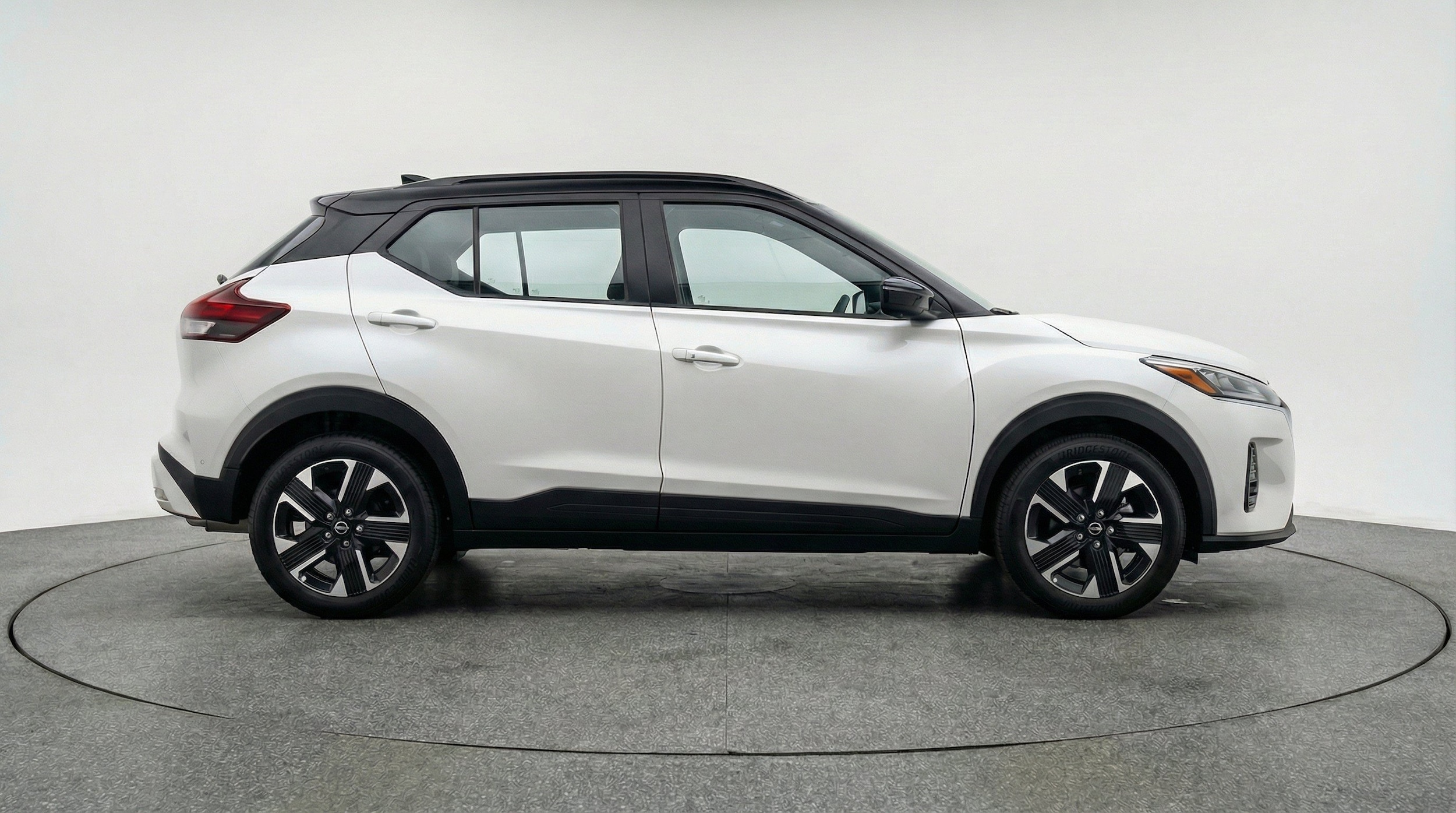 Thumbnail: 2026 Nissan Kicks - 11