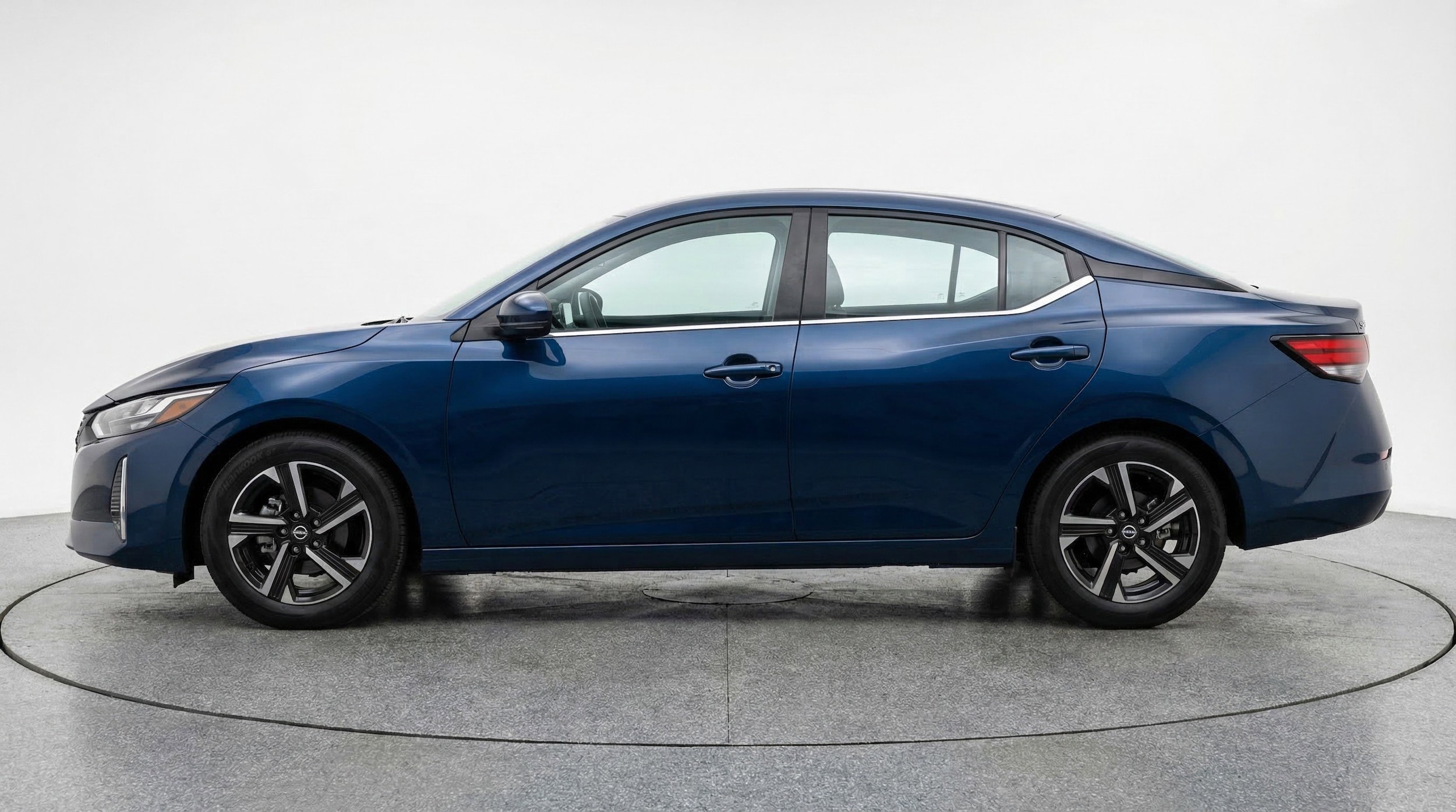 Thumbnail: 2025 Nissan Sentra - 5