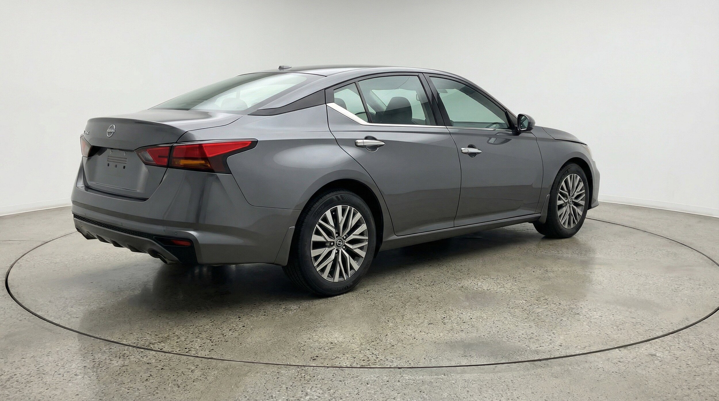 Thumbnail: 2025 Nissan Altima - 9