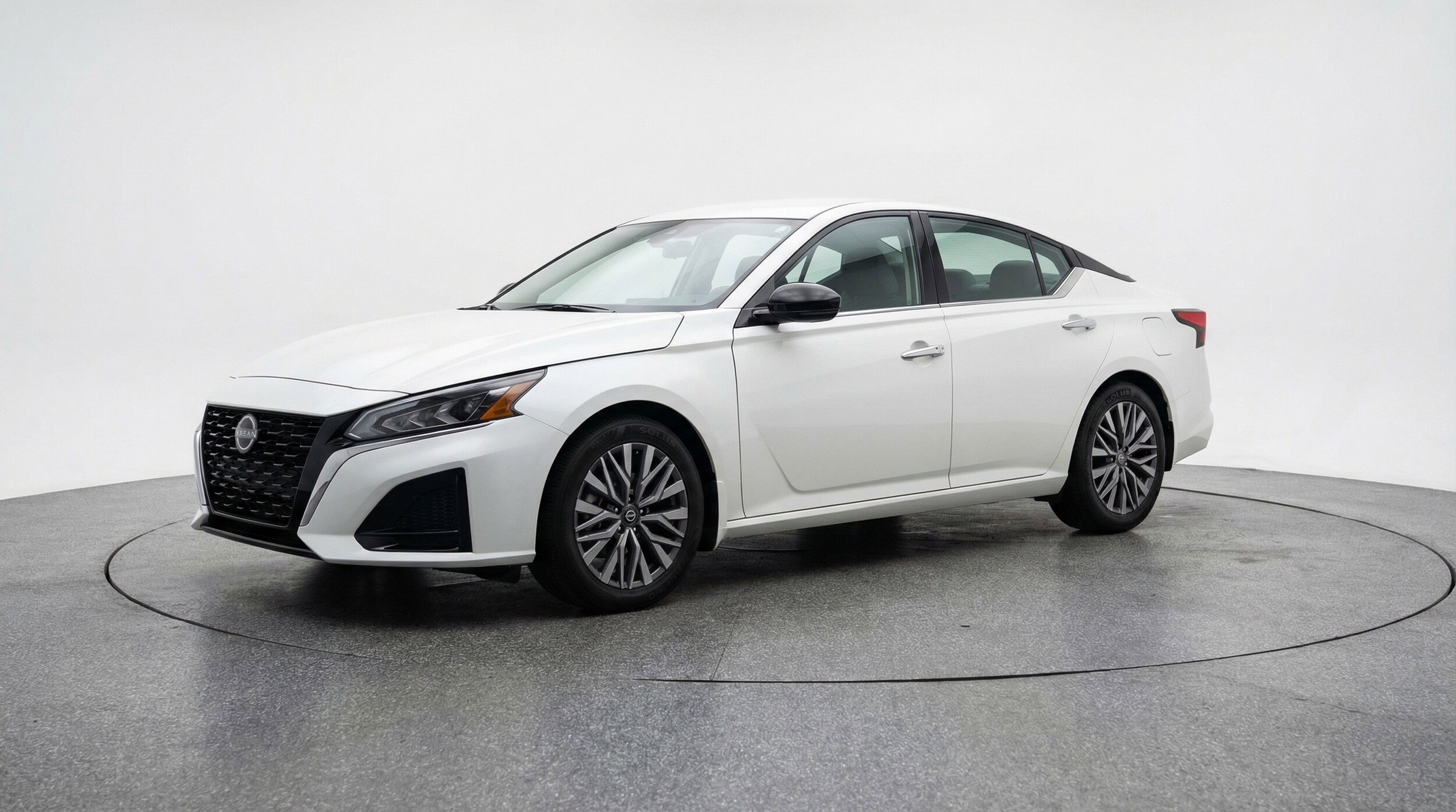 Thumbnail: 2025 Nissan Altima - 3