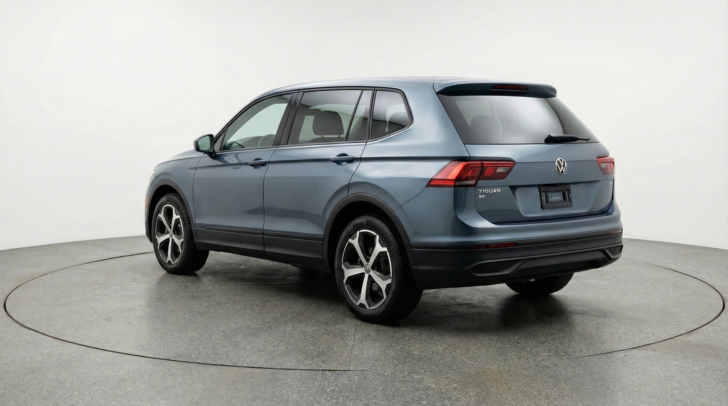 Thumbnail: 2026 Volkswagen Tiguan - 6