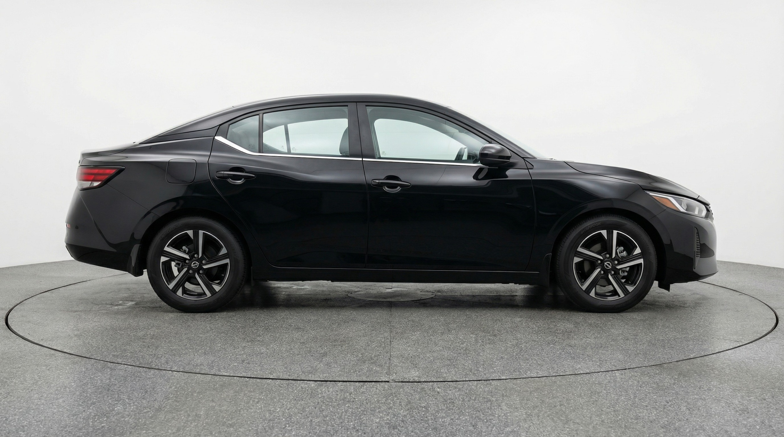 Thumbnail: 2025 Nissan Sentra - 8