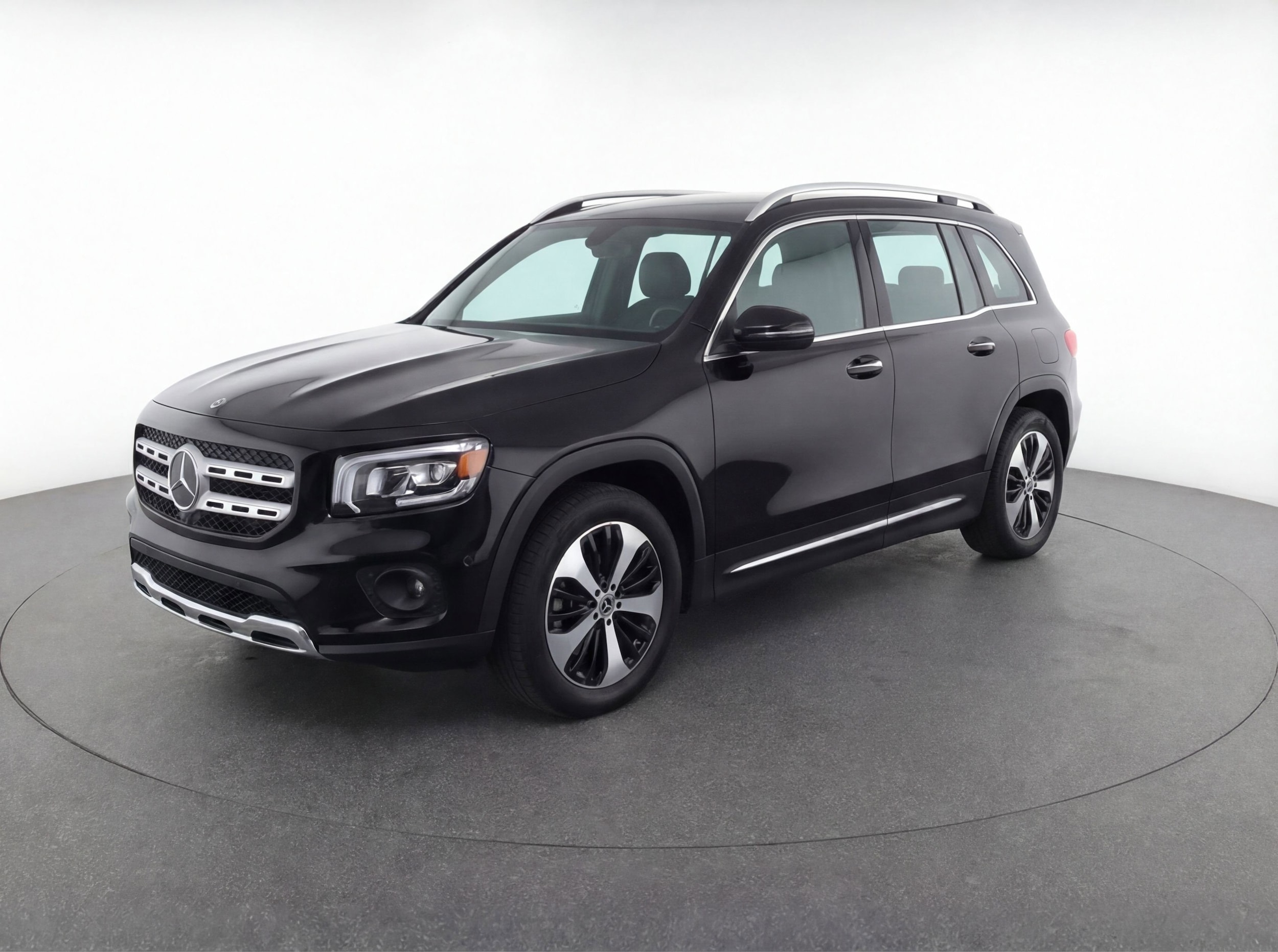 Thumbnail: 2025 Mercedes-Benz GLB - 3