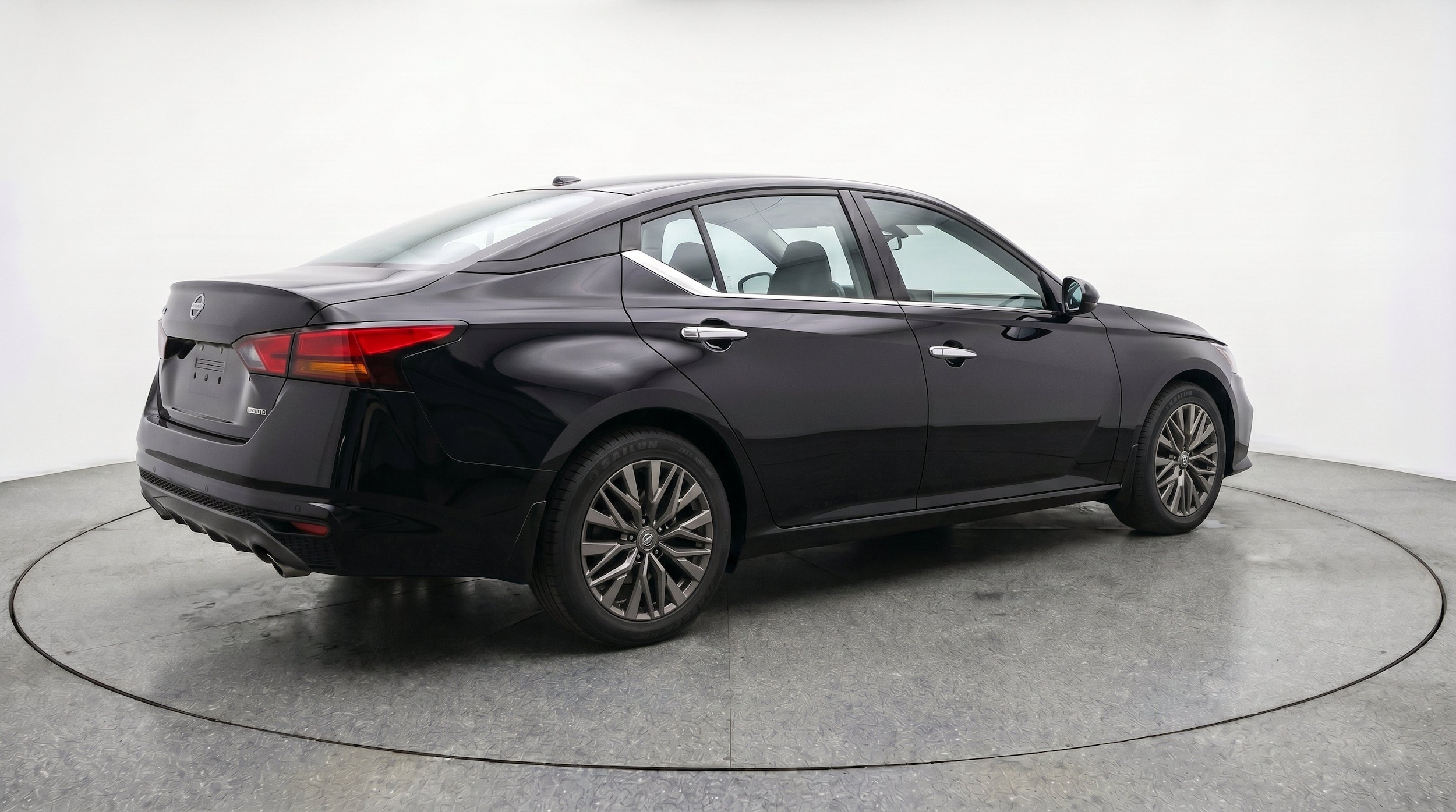 Thumbnail: 2025 Nissan Altima - 9