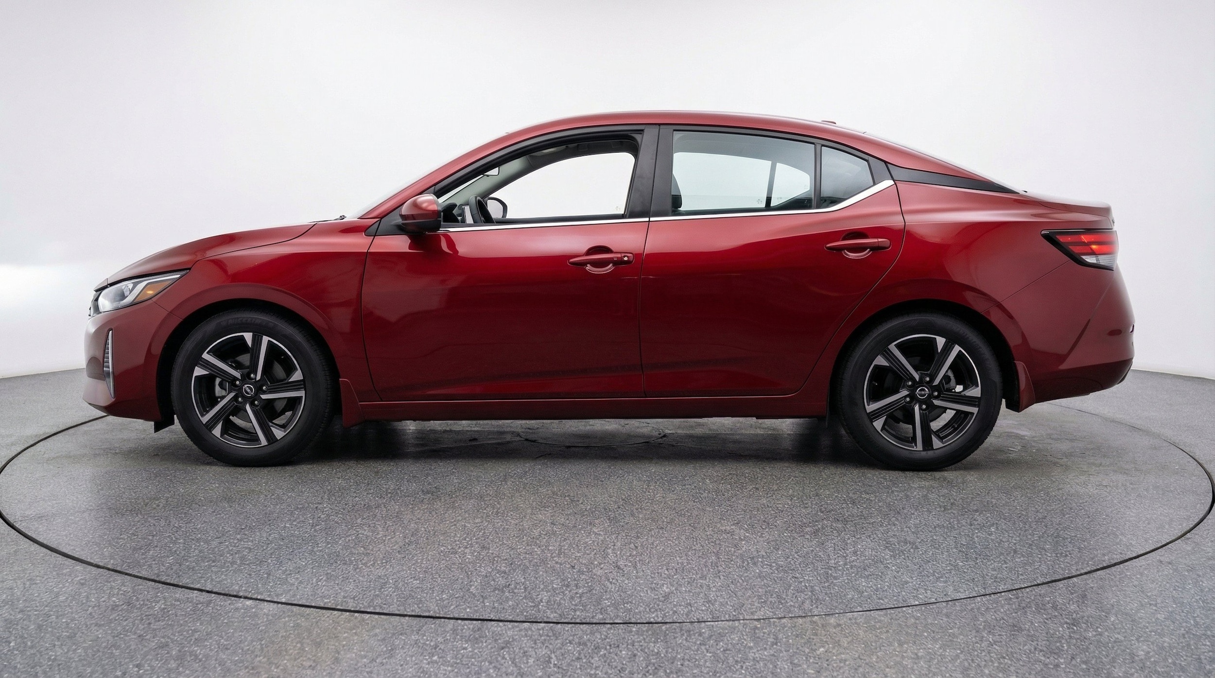 Thumbnail: 2025 Nissan Sentra - 5