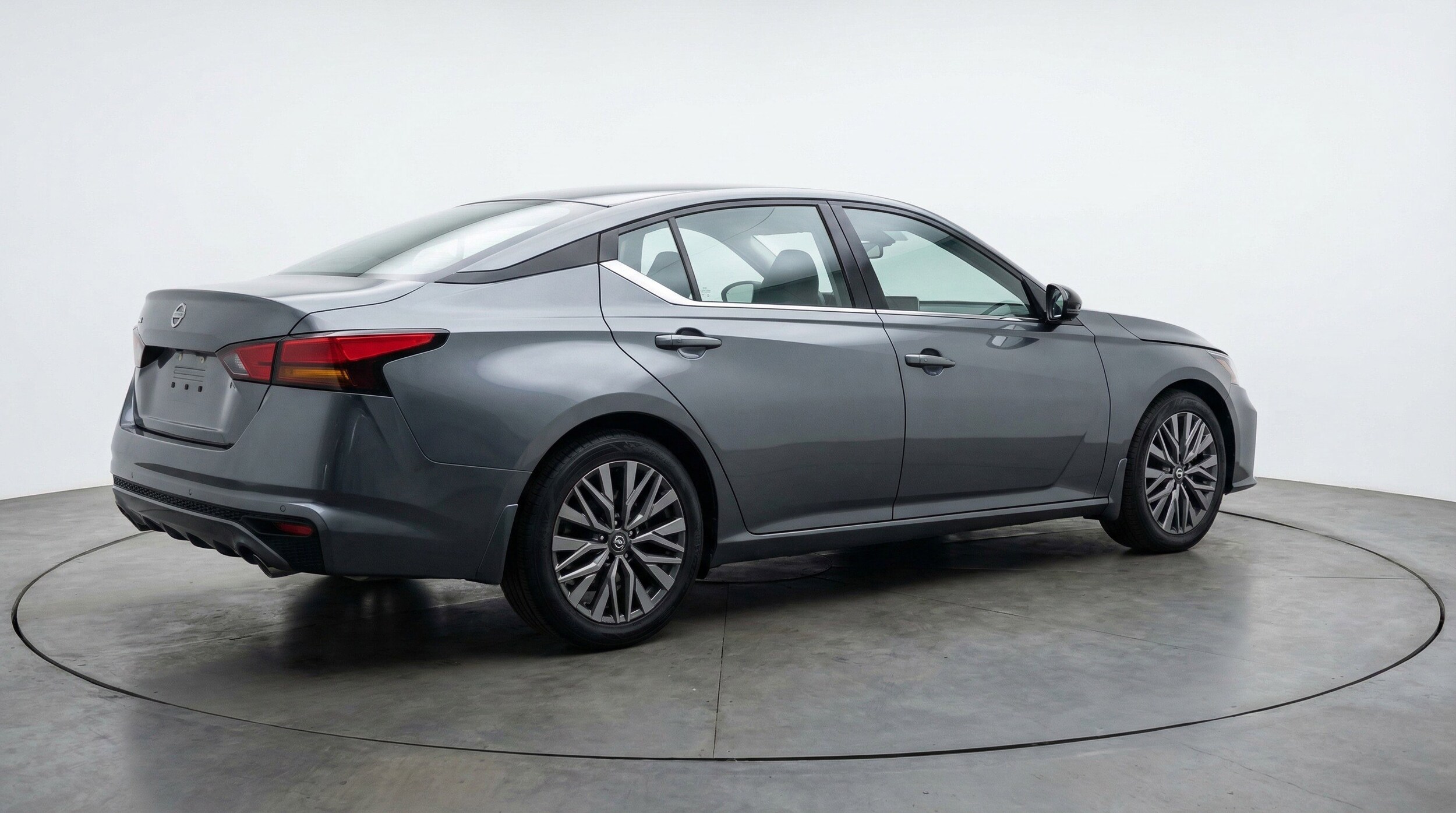 Thumbnail: 2025 Nissan Altima - 9