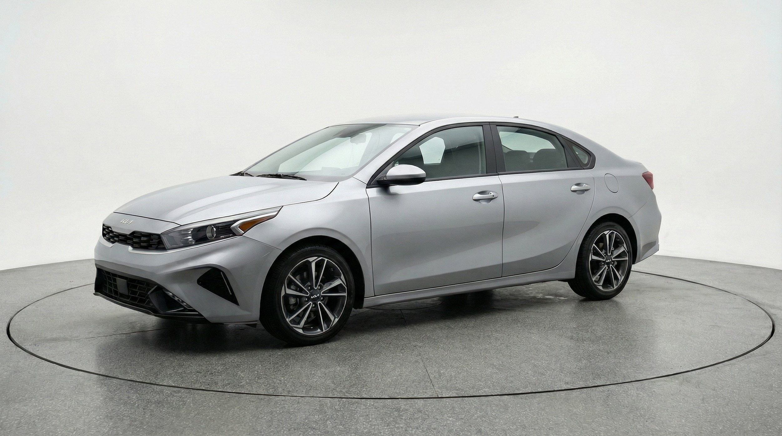 Thumbnail: 2024 Kia Forte - 3