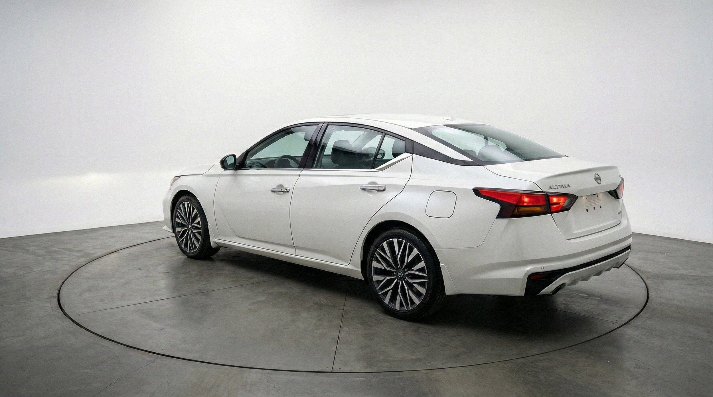 Thumbnail: 2025 Nissan Altima - 6