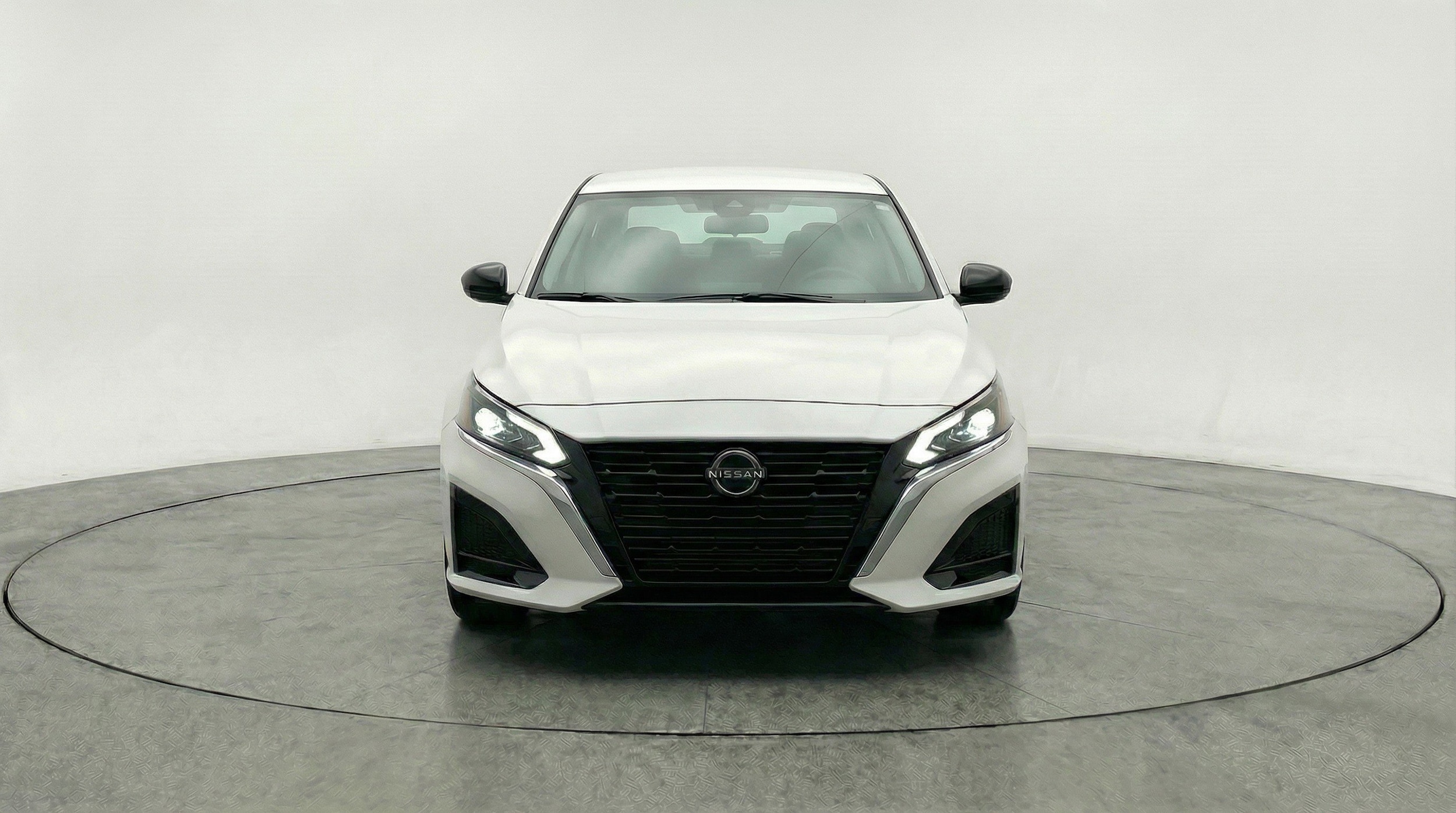 Thumbnail: 2025 Nissan Altima - 2