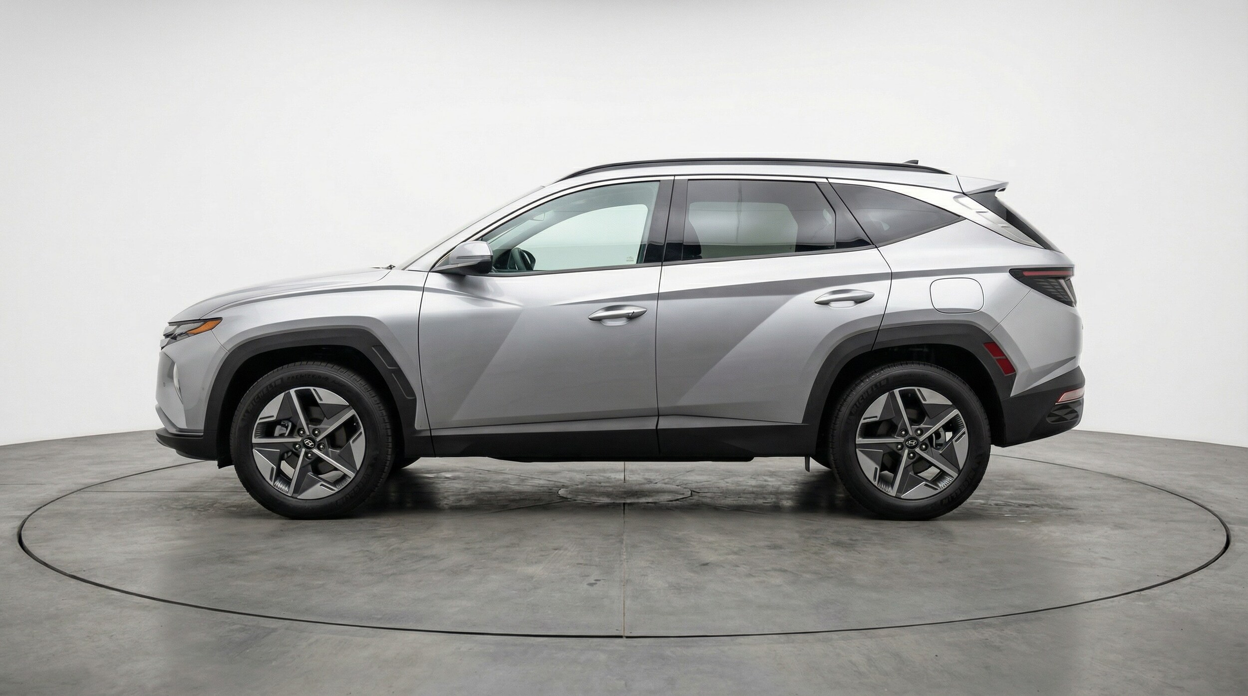 Thumbnail: 2025 Hyundai Tucson - 4