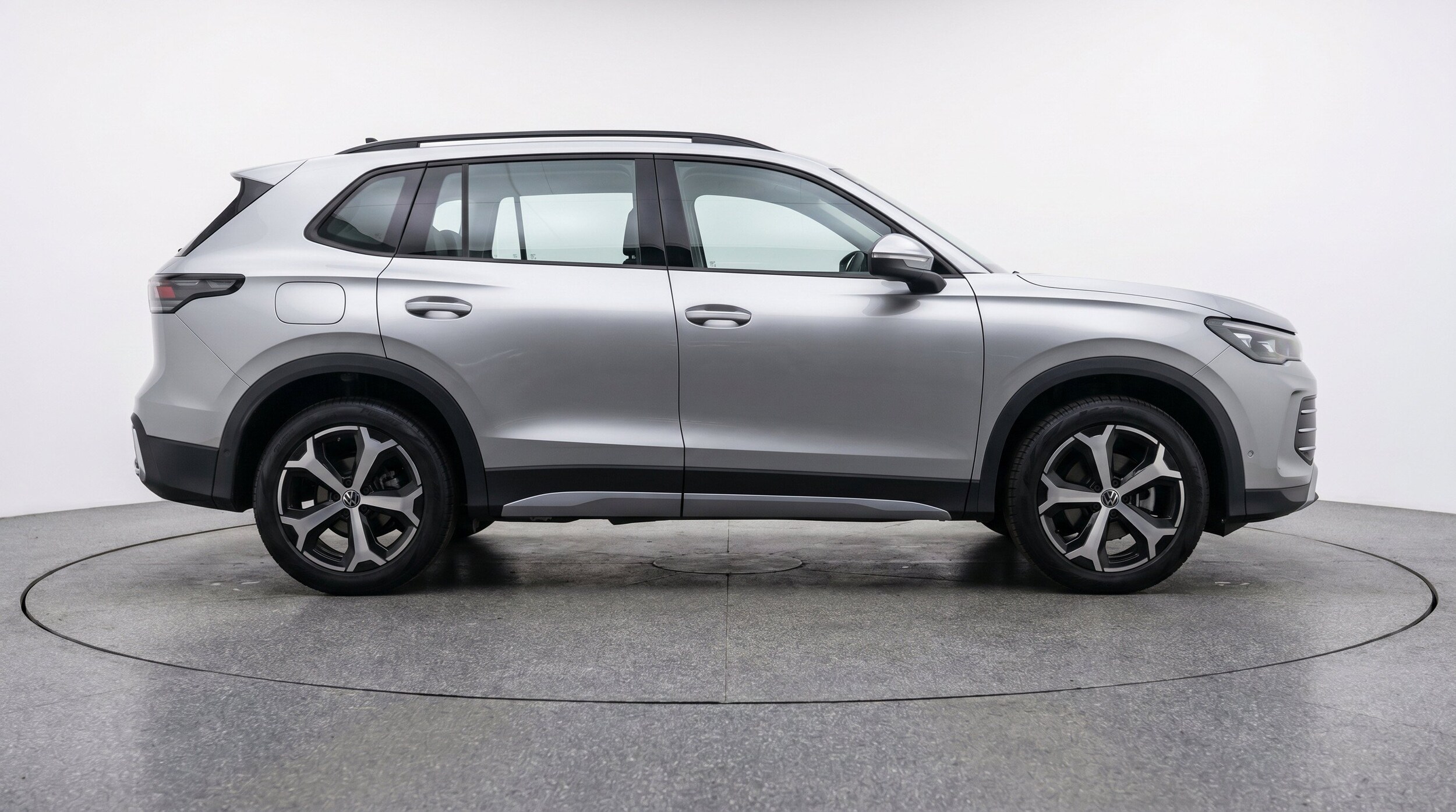 Thumbnail: 2026 Volkswagen Tiguan - 10