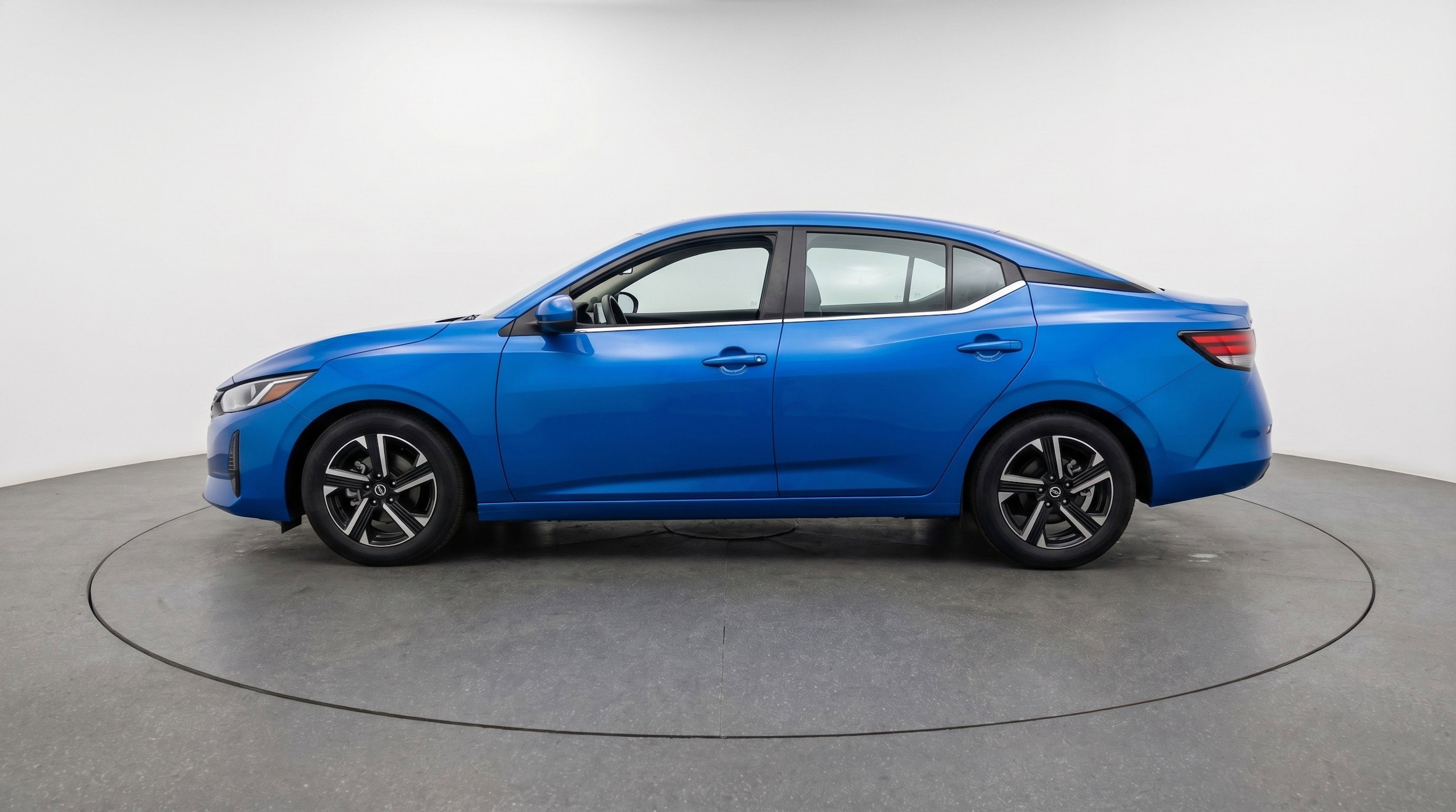 Thumbnail: 2025 Nissan Sentra - 5