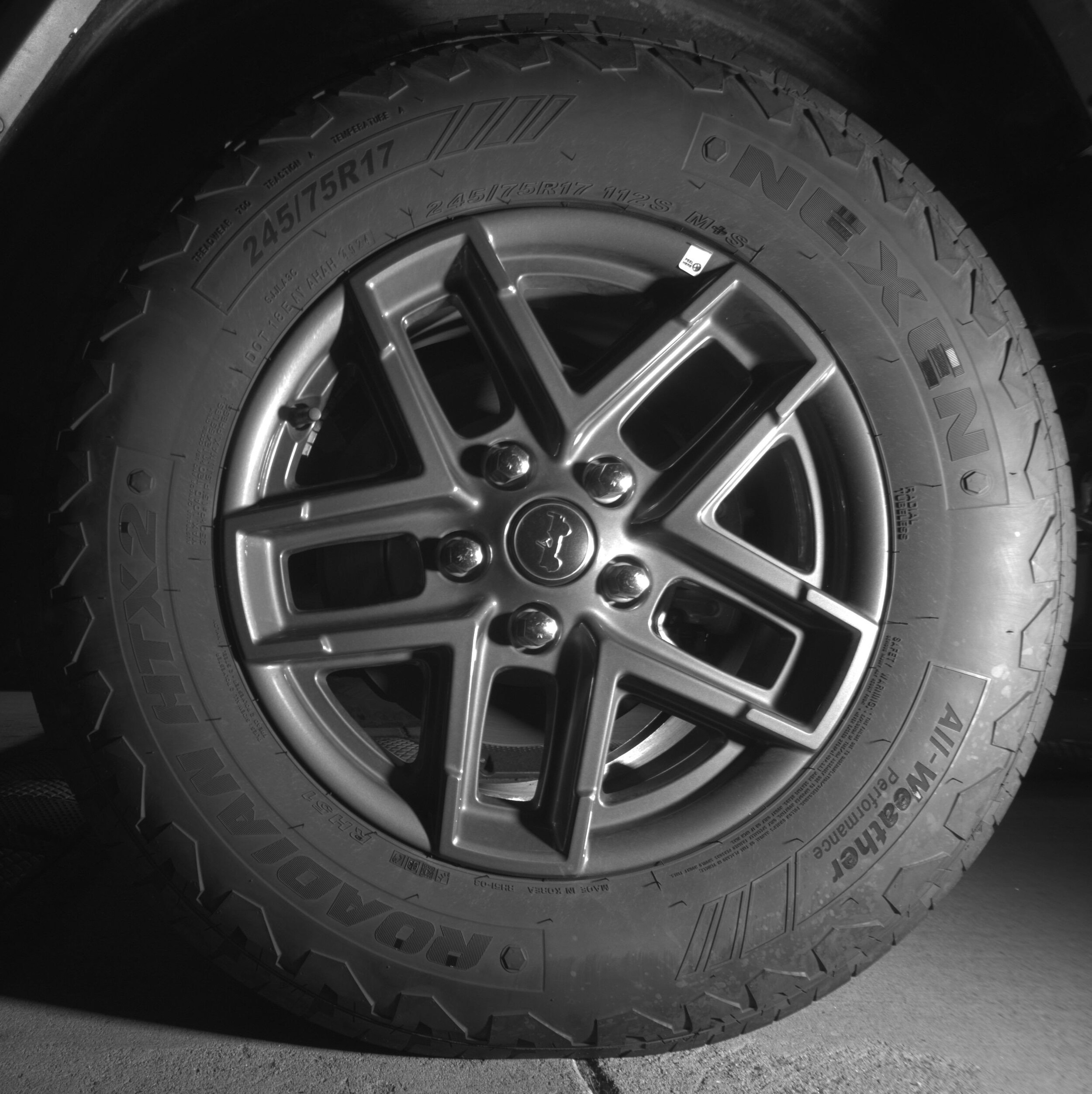 Thumbnail: 2025 Jeep Wrangler - 14